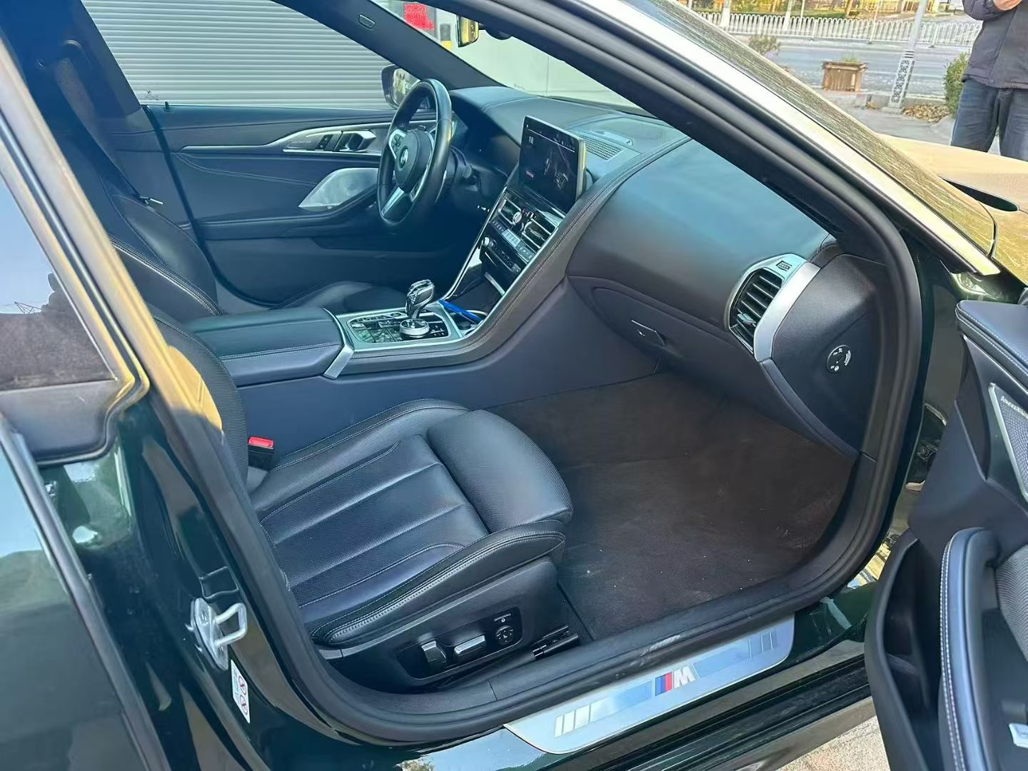 BMW 8 Series 2024 car image #14