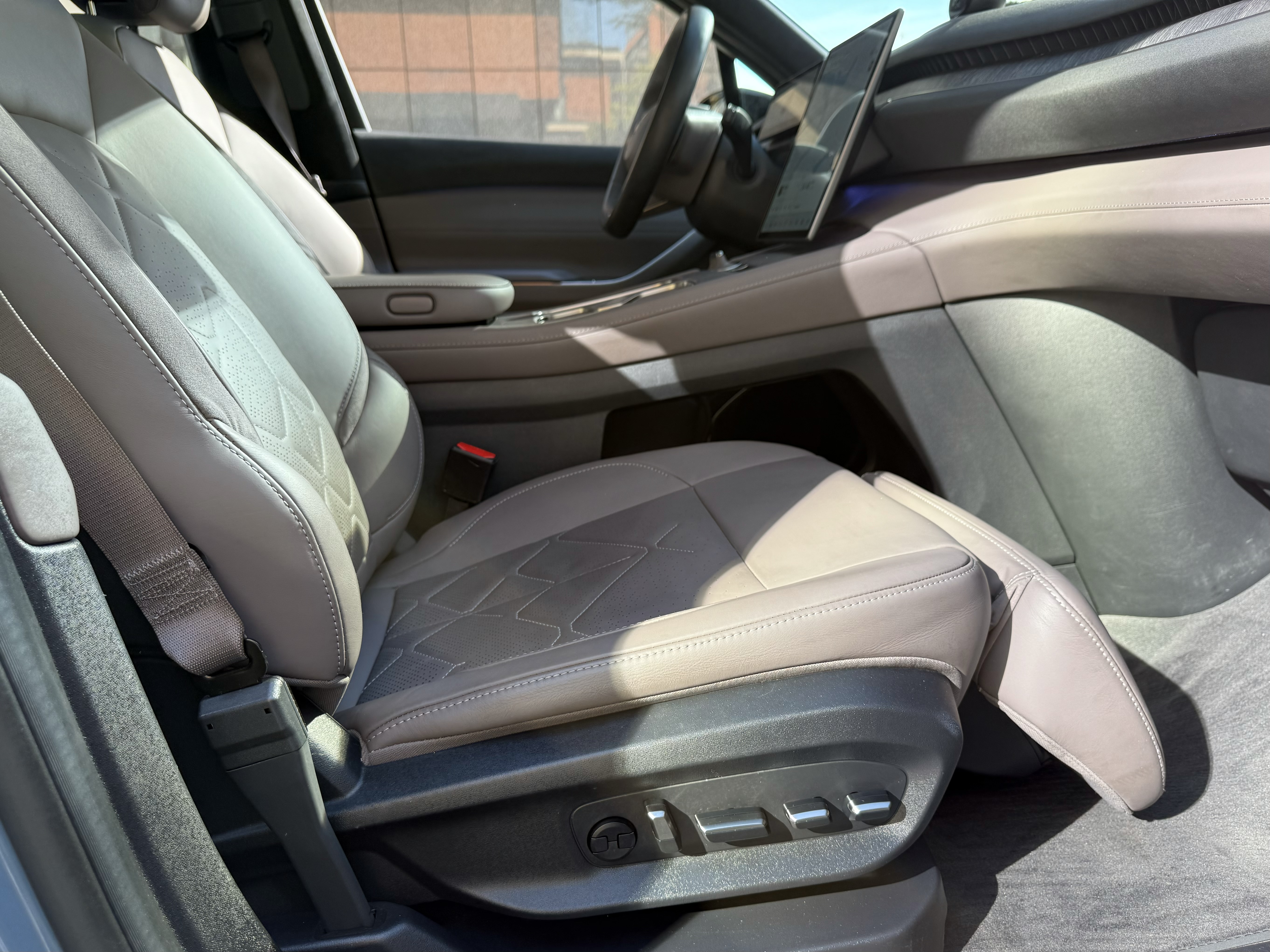 蔚来 蔚来ES7 2023 汽车图片 #14