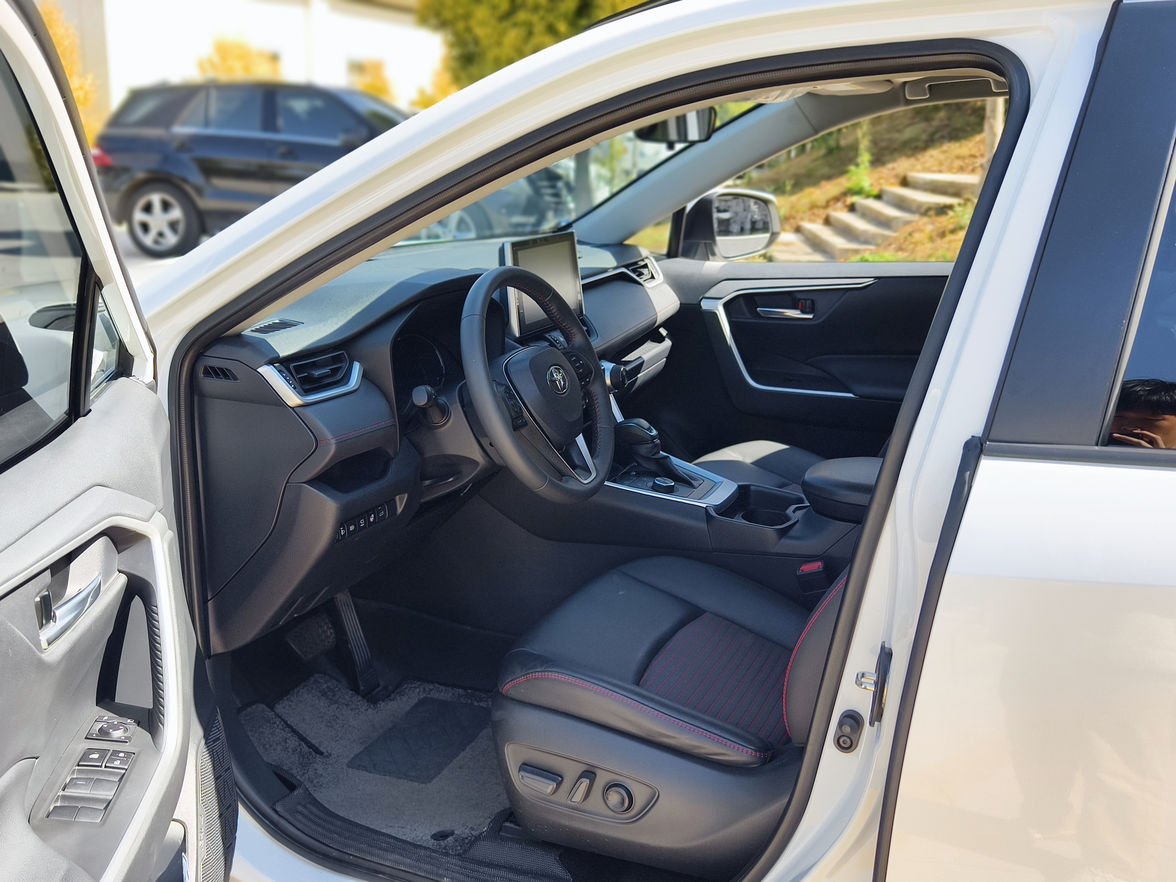 Toyota RAV4 Hybird E+ 2022 immagine di auto #14