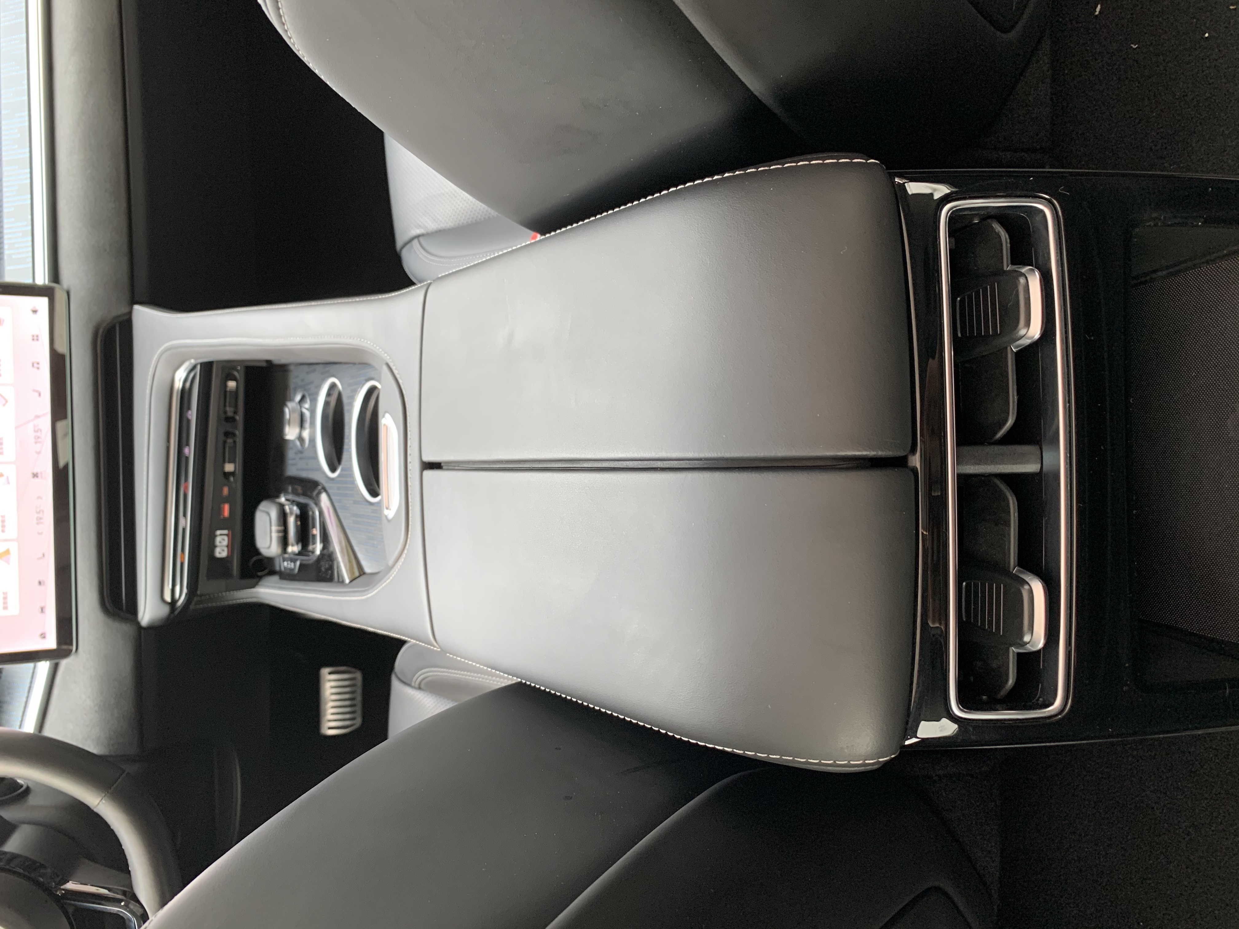 极氪 极氪001 2022 汽车图片 #14