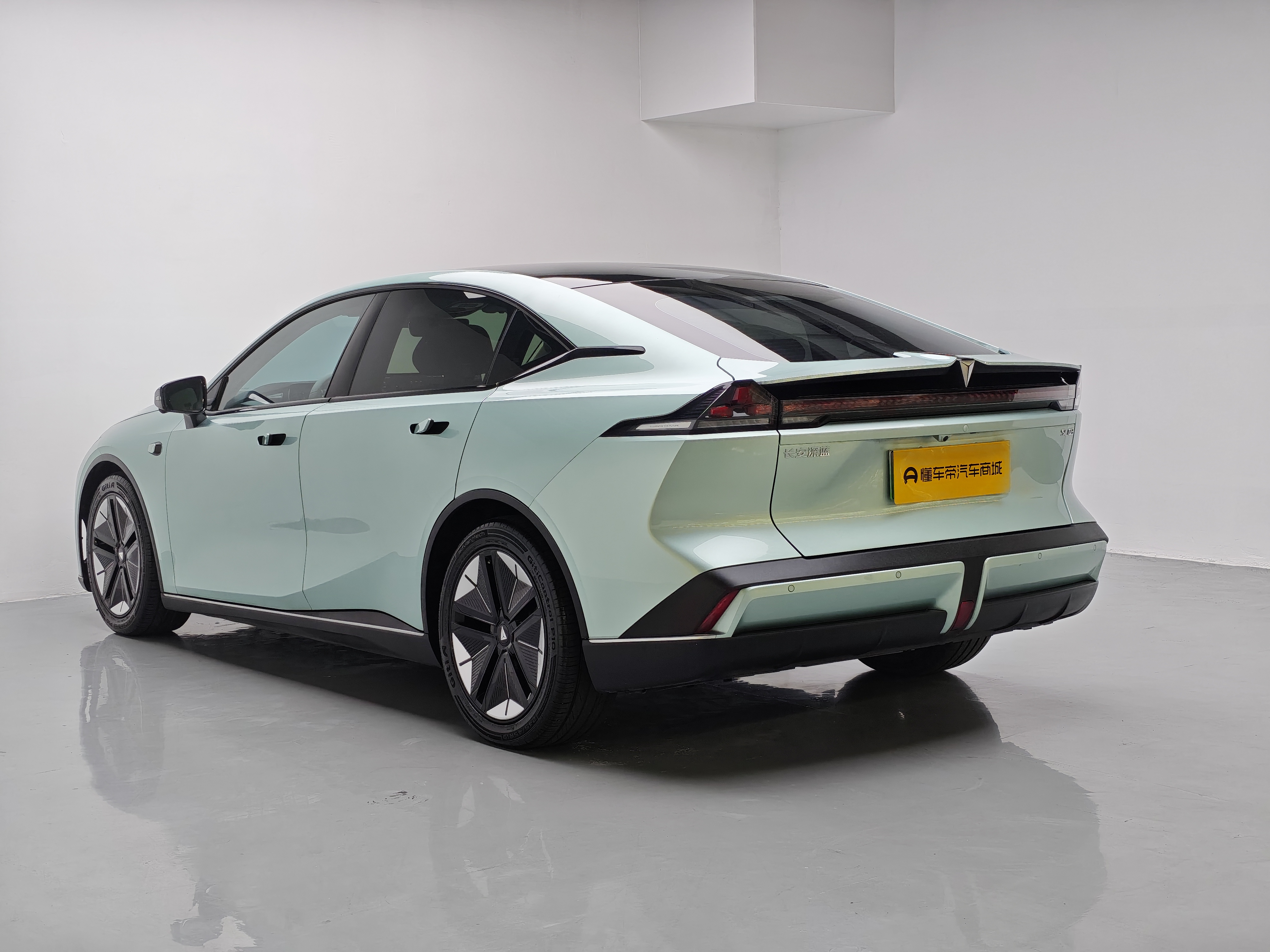 Deepal SL03 2022 car image #14