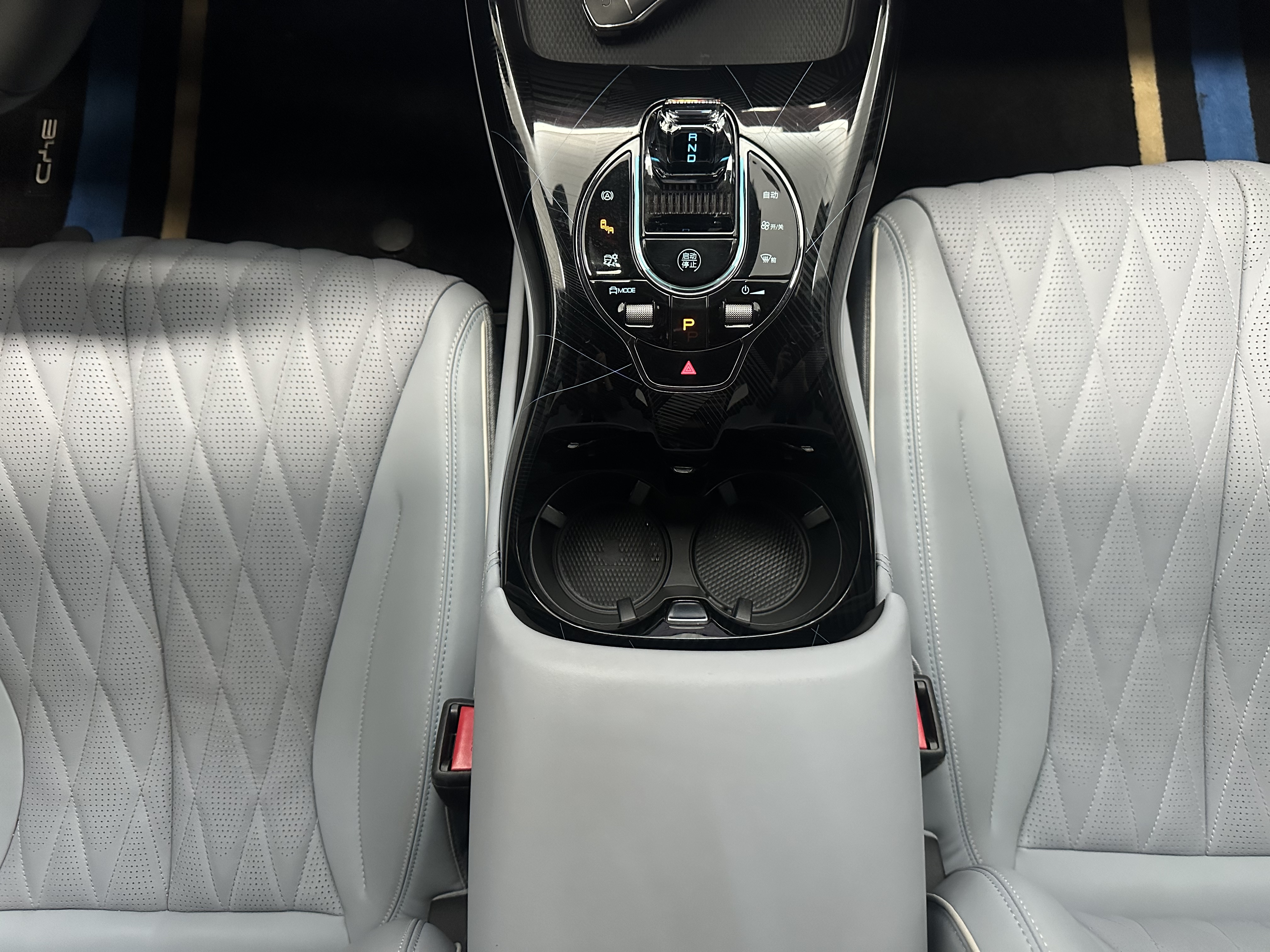 BYD Seal 2022 car image #14