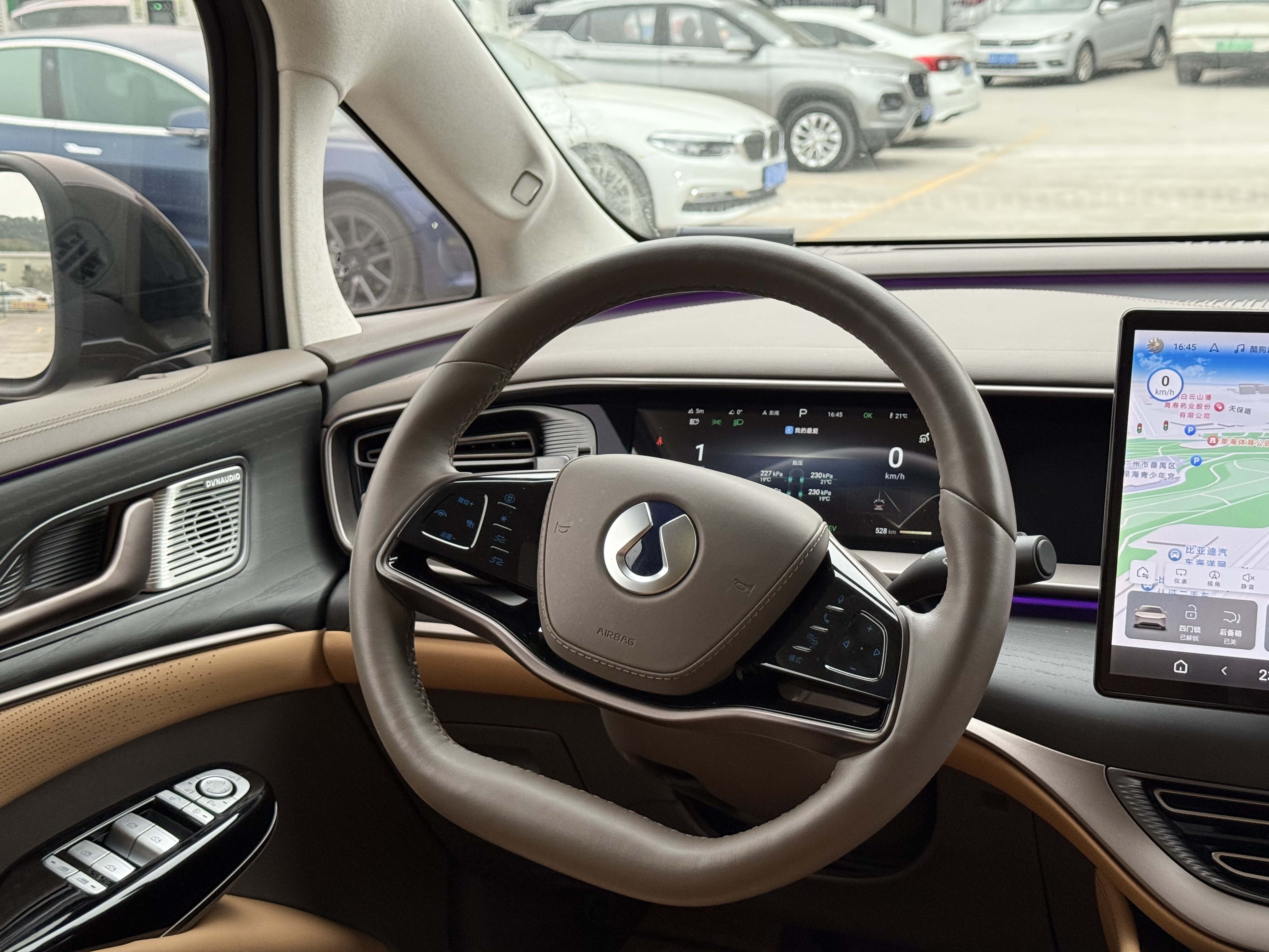 腾势 腾势D9 2023 汽车图片 #14