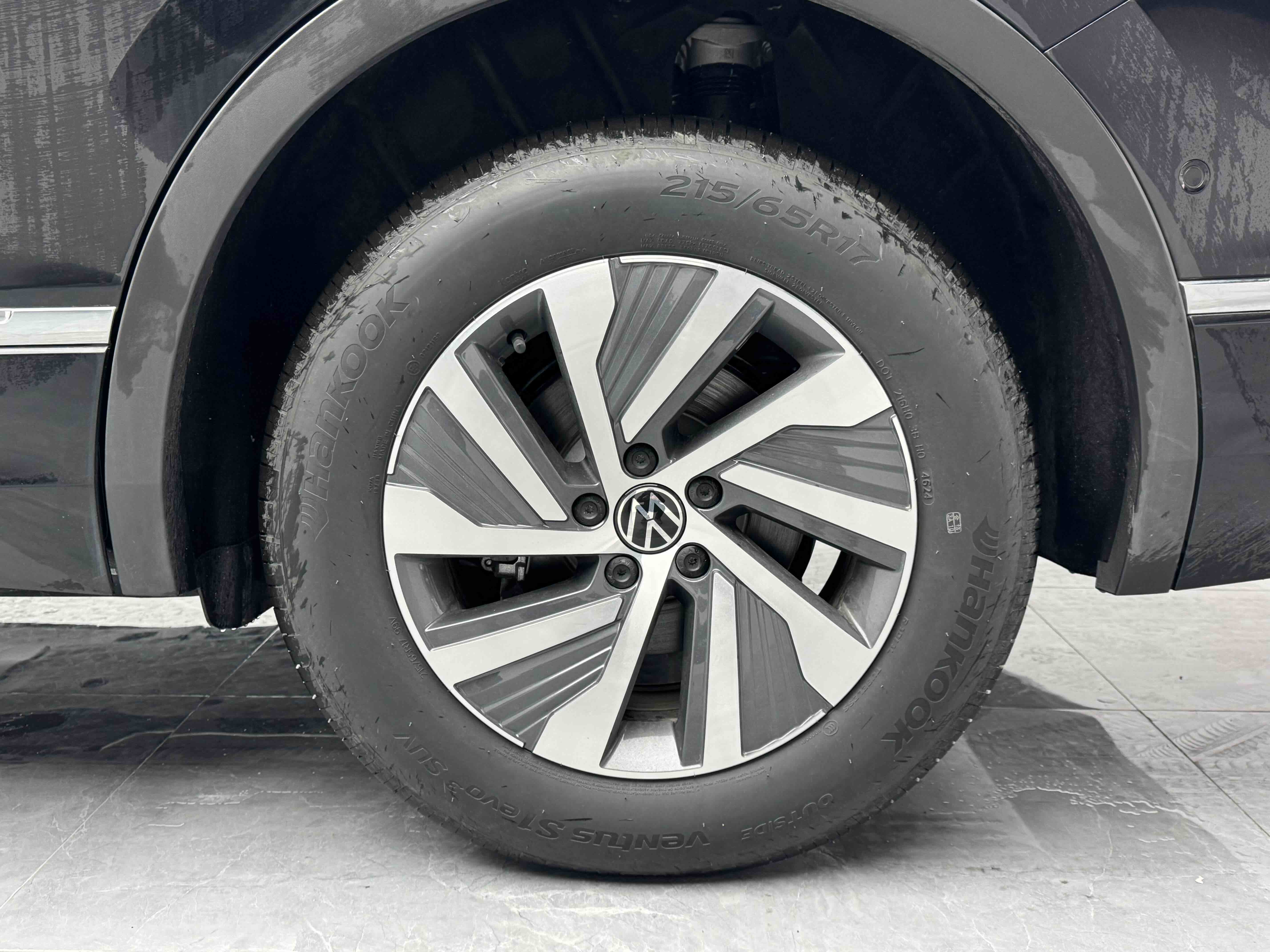 Volkswagen Tiguan L New Energy 2025 car image #14