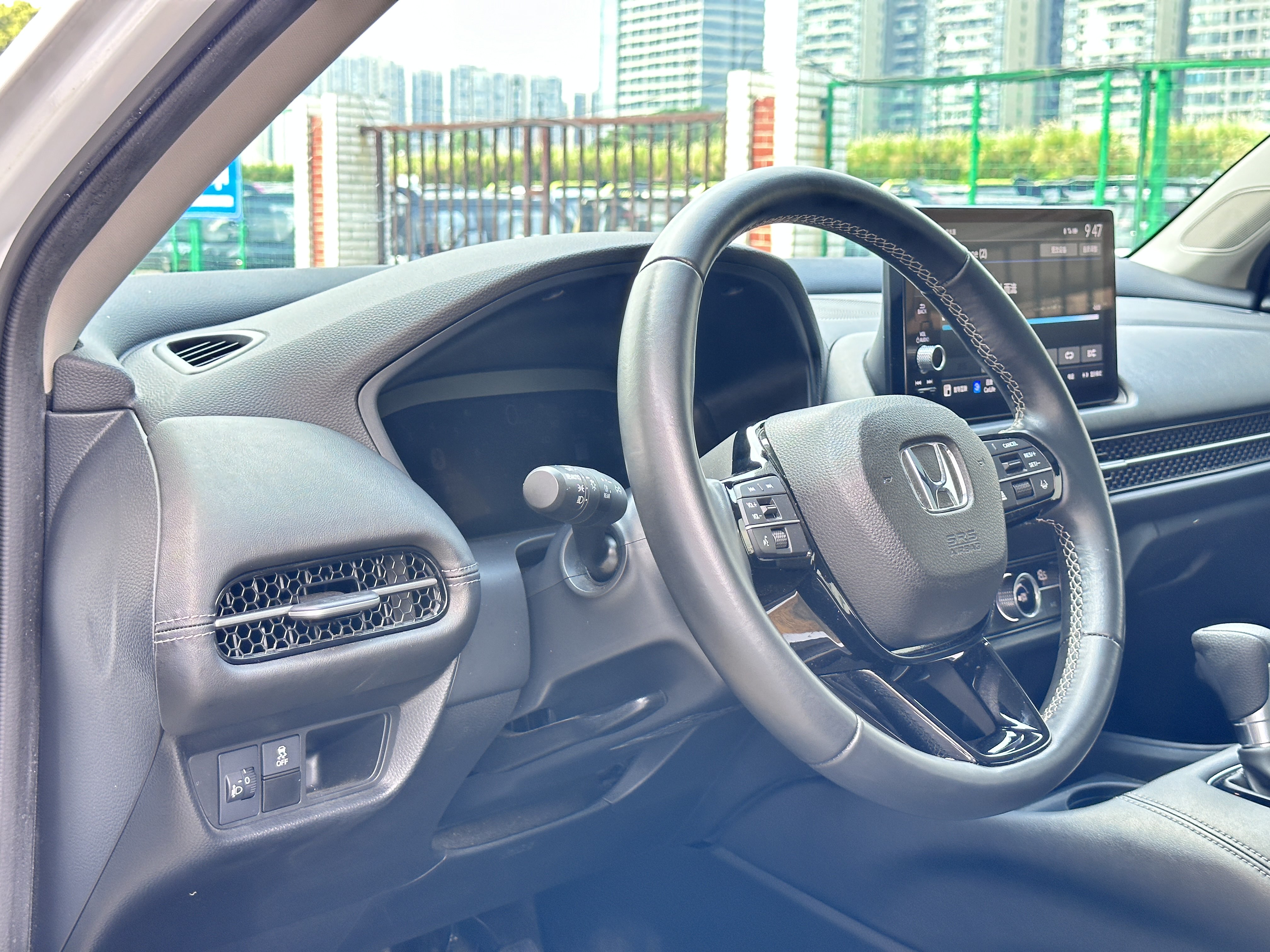 Honda ZR-V 2023 immagine di auto #14