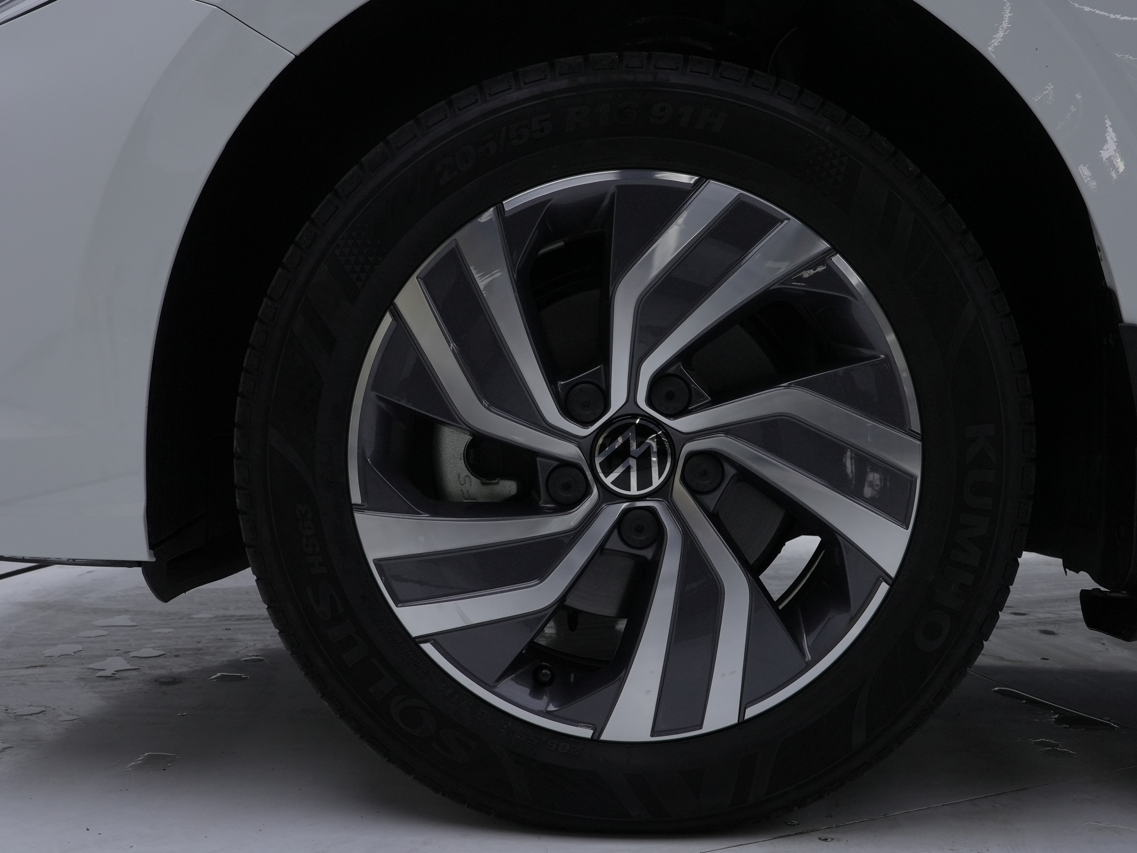 Volkswagen Bora 2024 car image #14