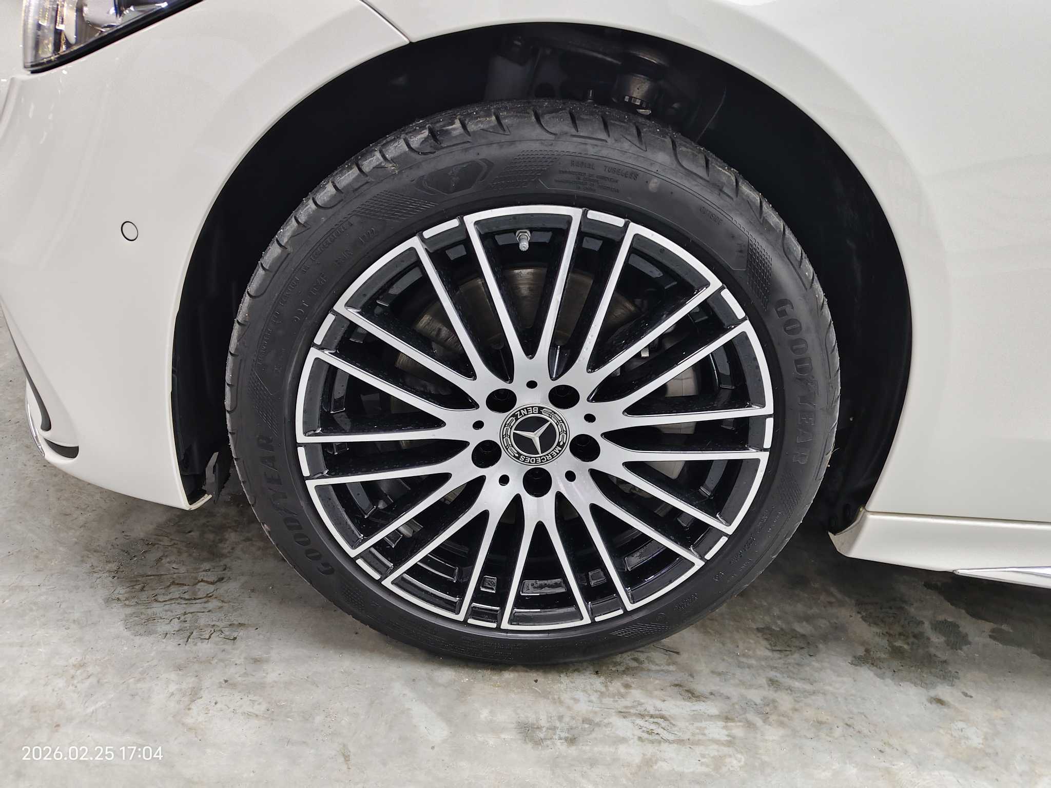 Mercedes-Benz C Class 2023 #14 Mercedes-Benz C Class 2023 car image #14