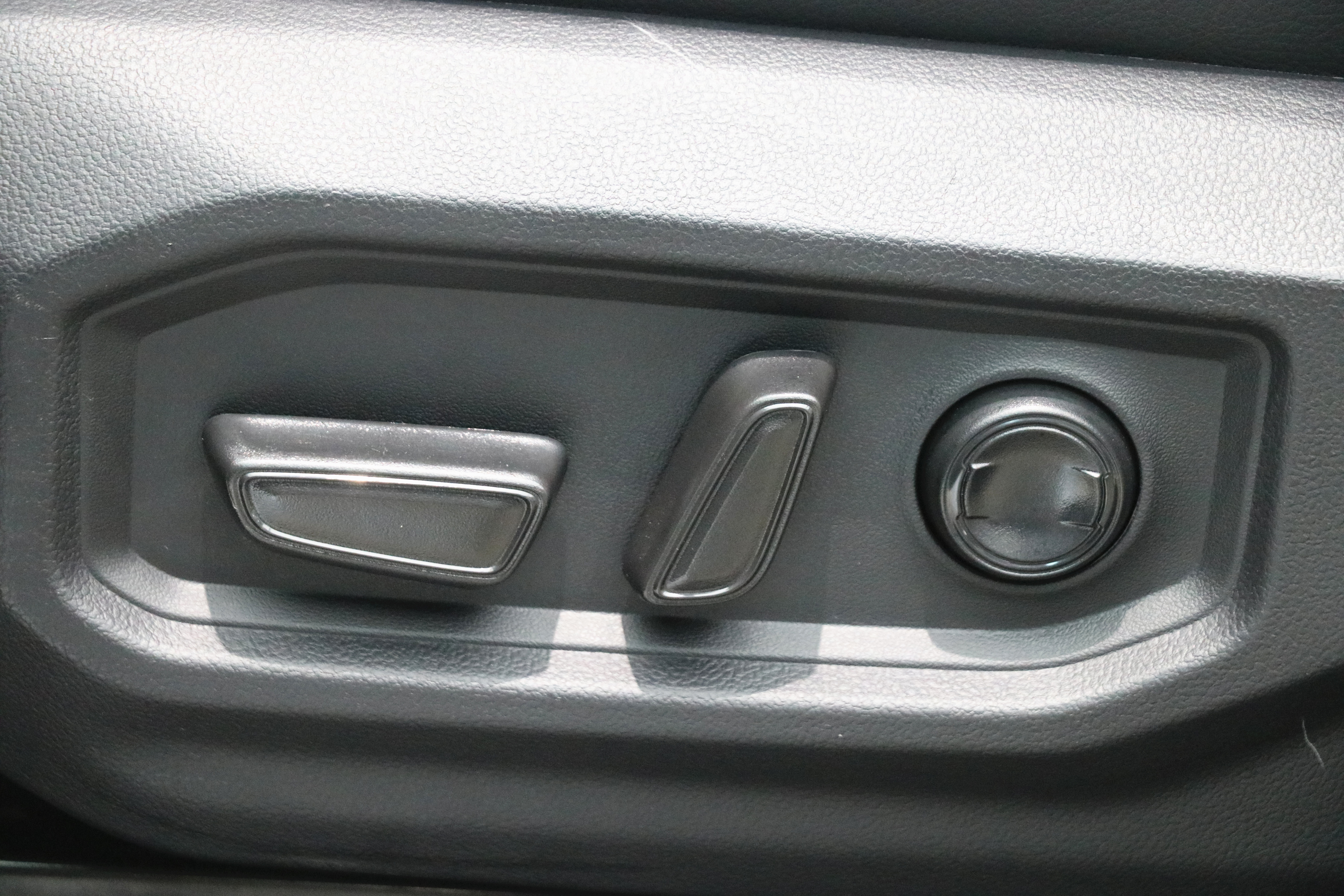 丰田 2023 汽车图片 #14