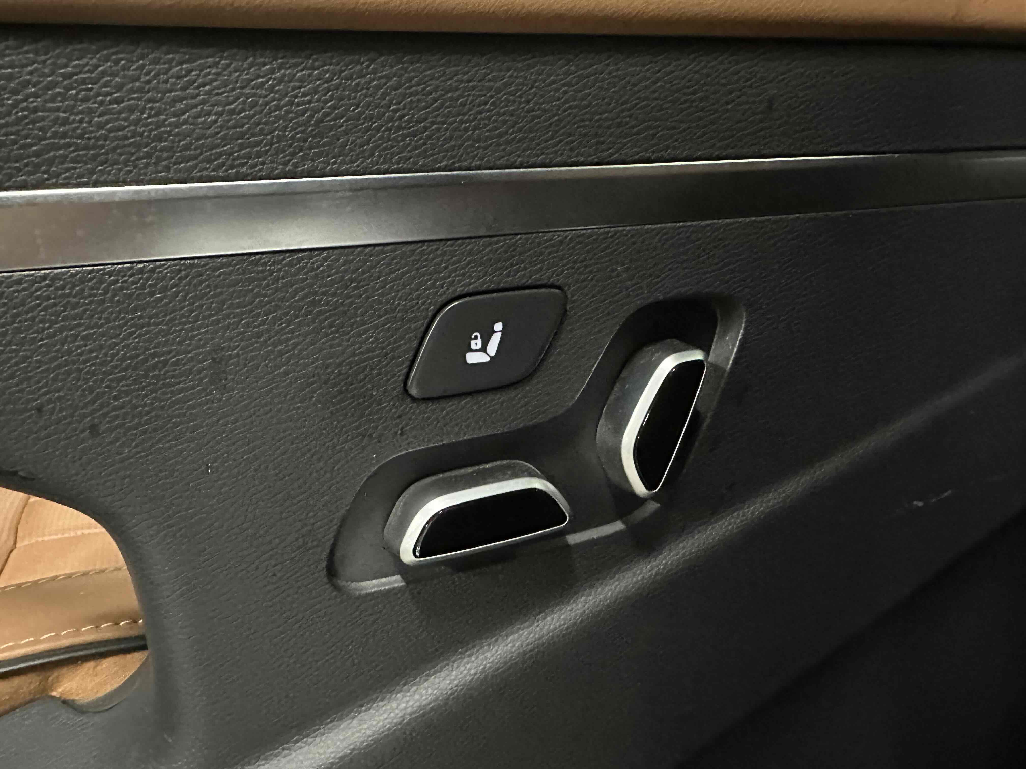 HongQi GuoLi 2022 car image #14