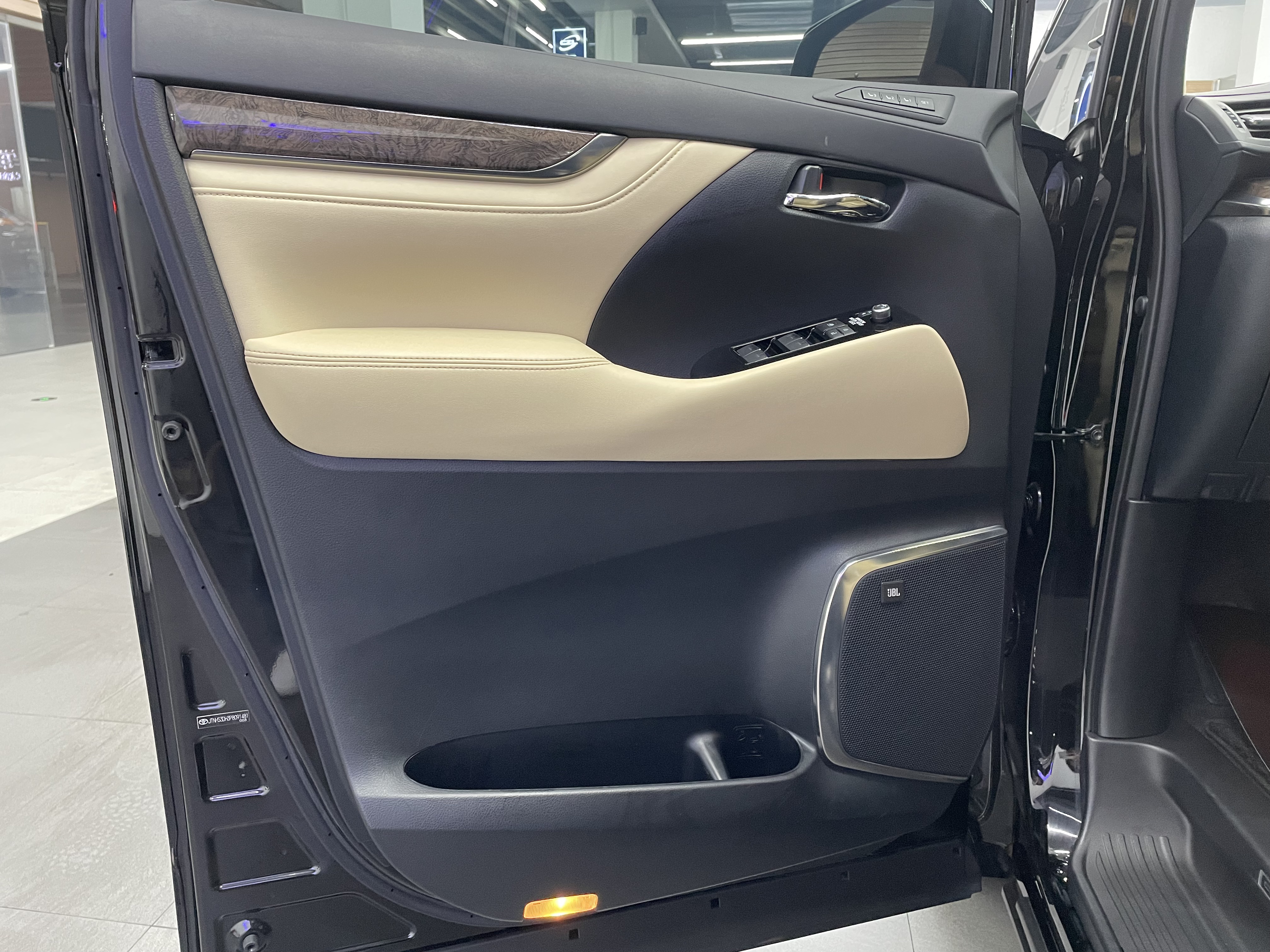 Toyota Vellfire 2023 #14 Toyota Vellfire 2023 immagine di auto #14