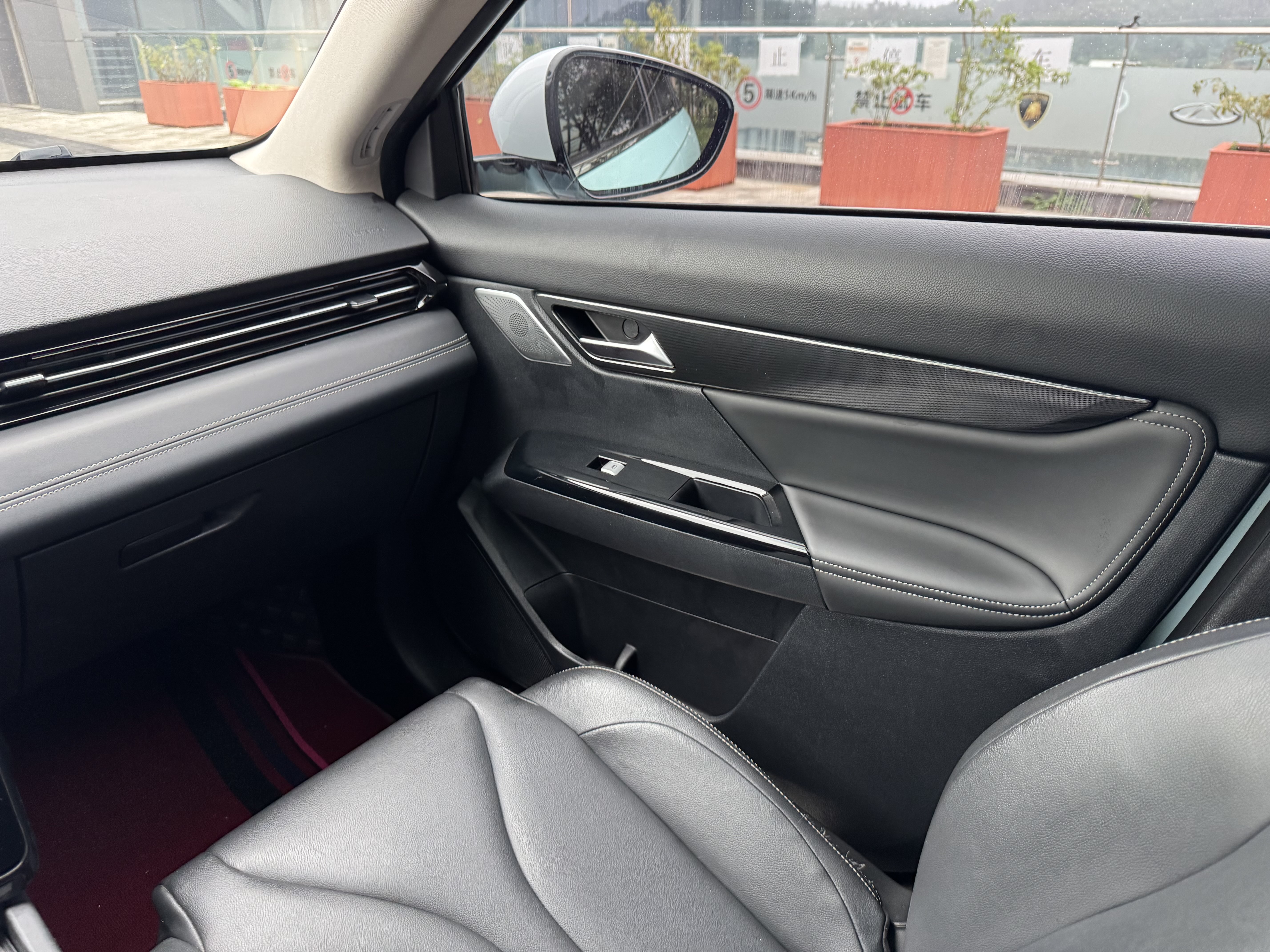 Xpeng G3 2023 immagine di auto #14