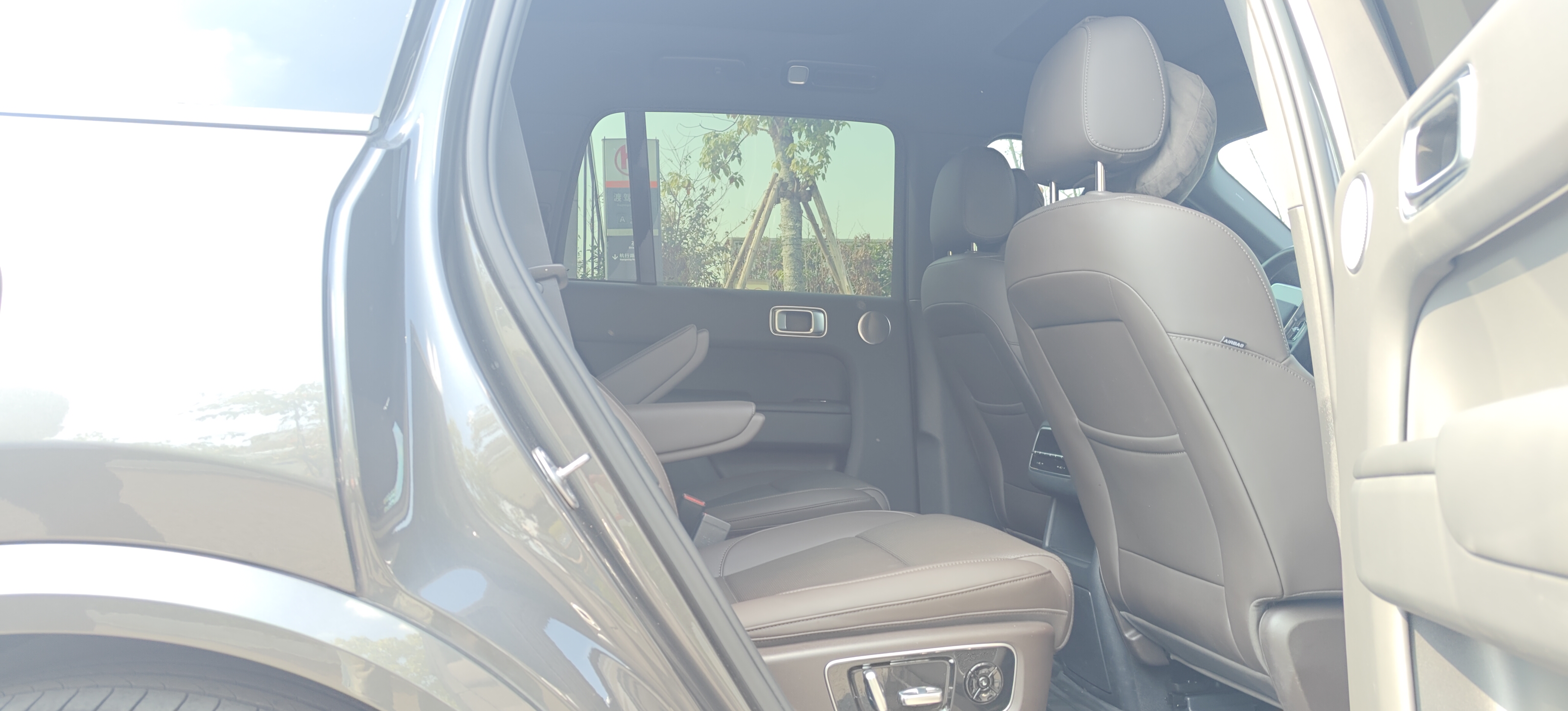 Li L8 2023 imagen de coche #14