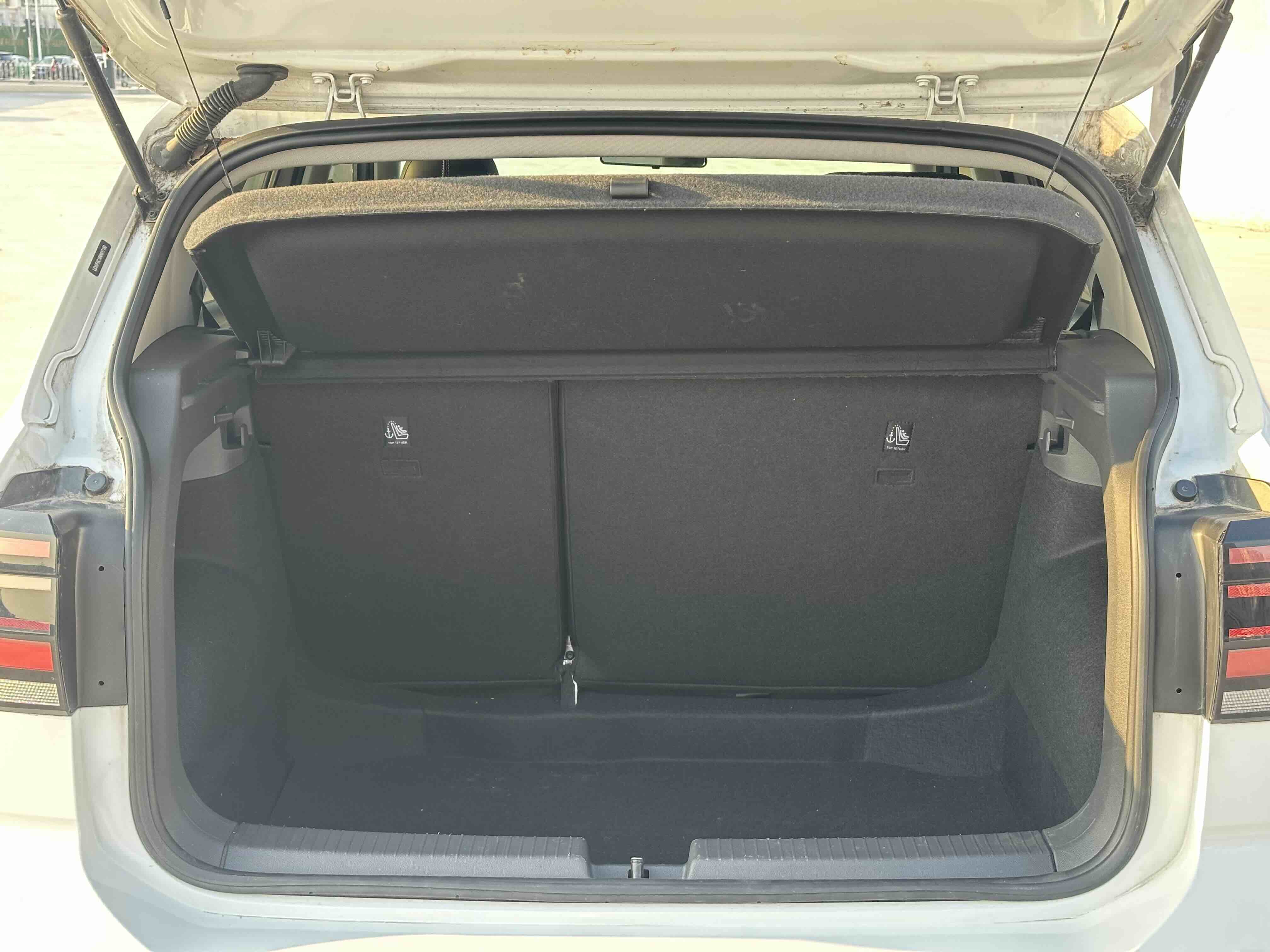 Volkswagen T-Cross 2023 car image #14