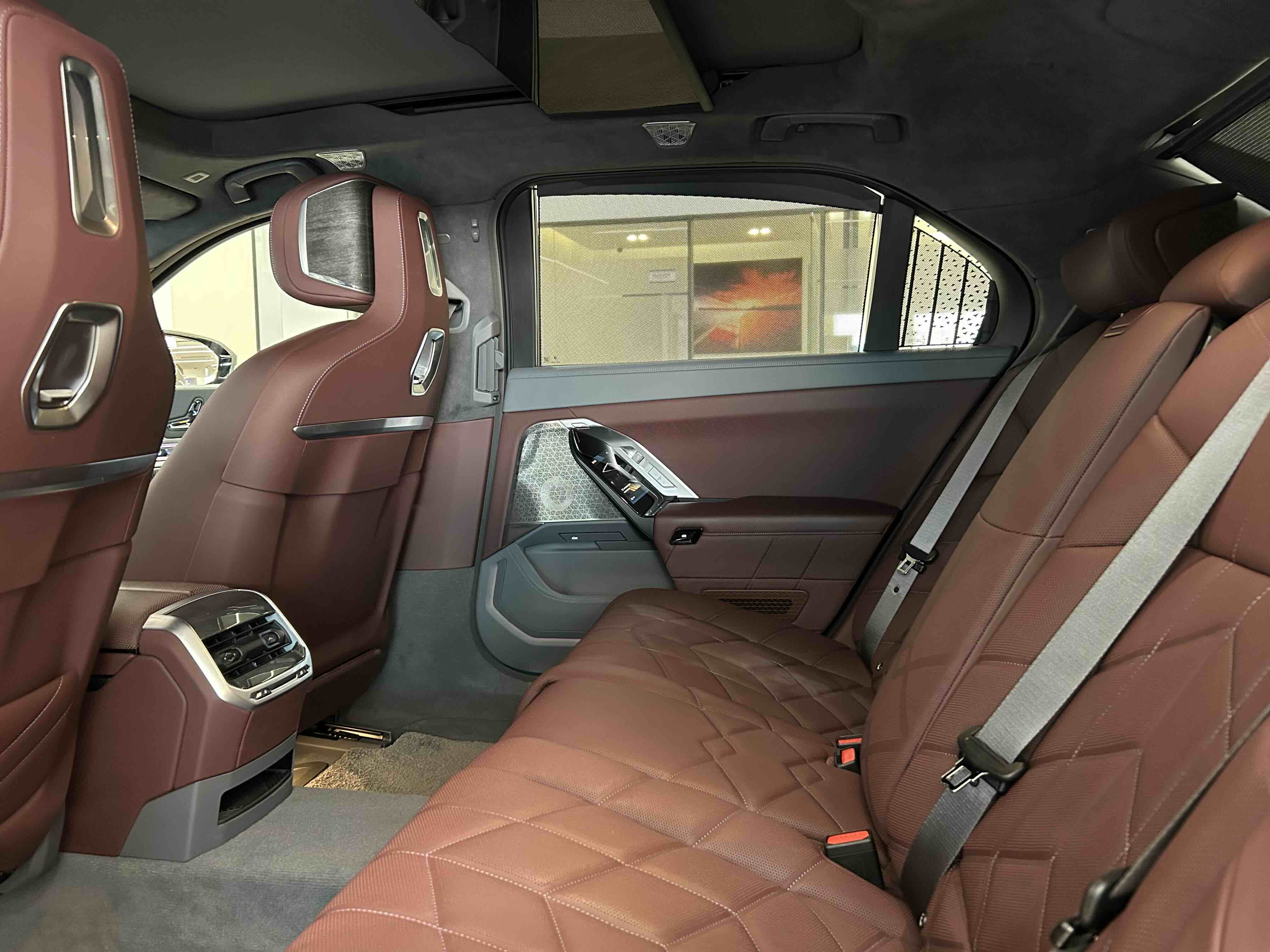 BMW i7 2024 #14 BMW i7 2024 car image #14