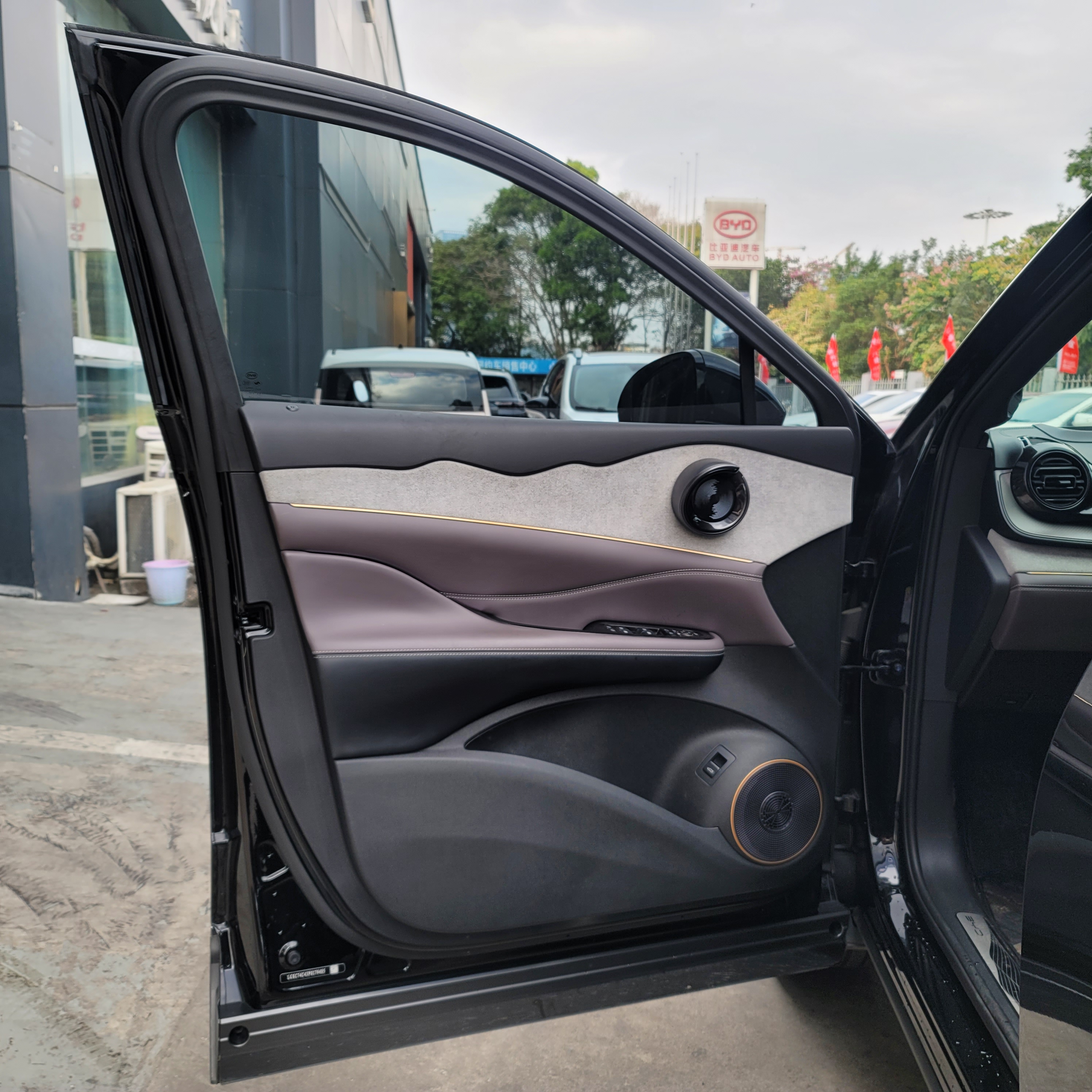 BYD Frigate 07 2023 #14 BYD Frigate 07 2023 car image #14