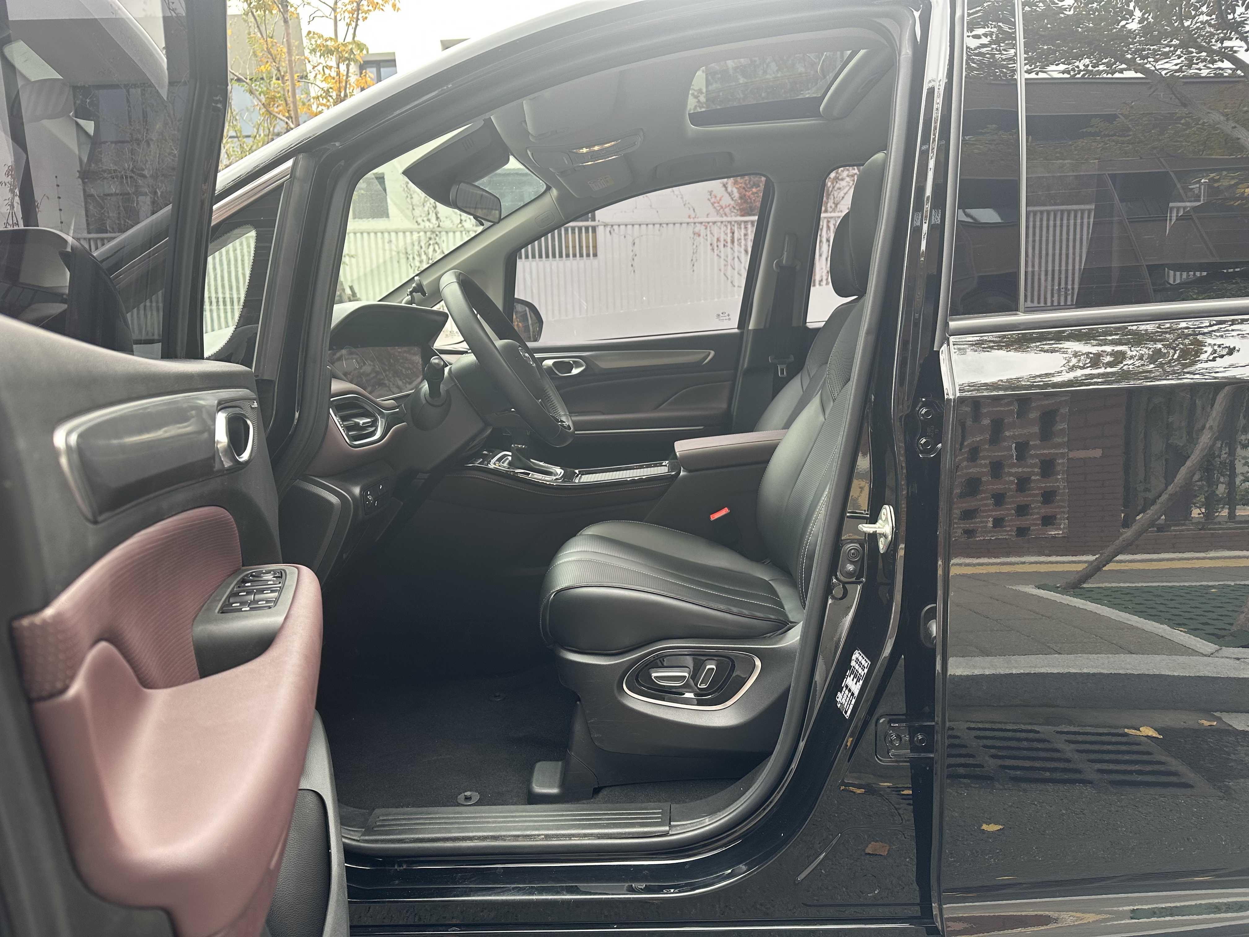 GAC Trumpchi M6 2023 car image #14