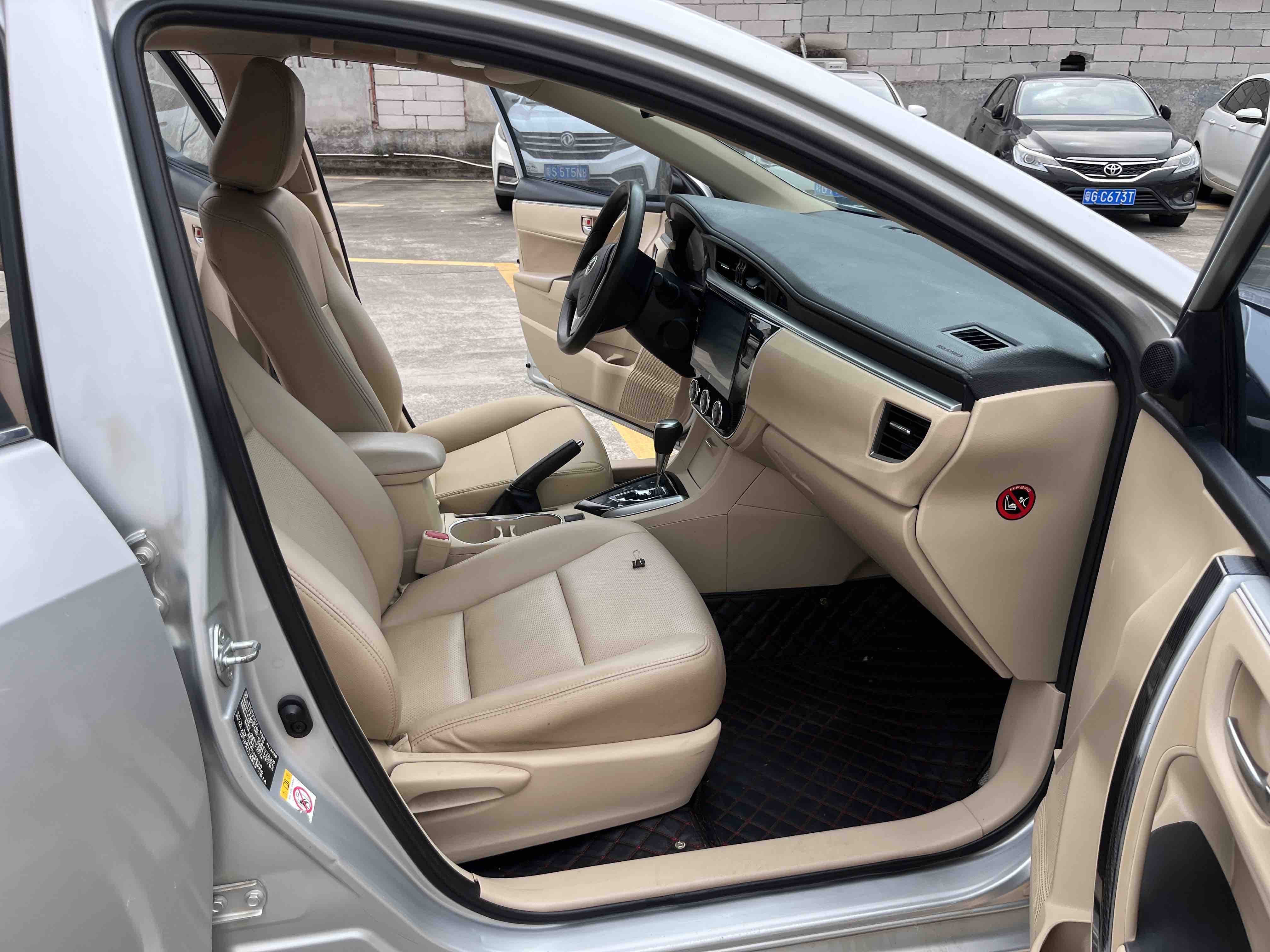 Corolla 2015 car image #14