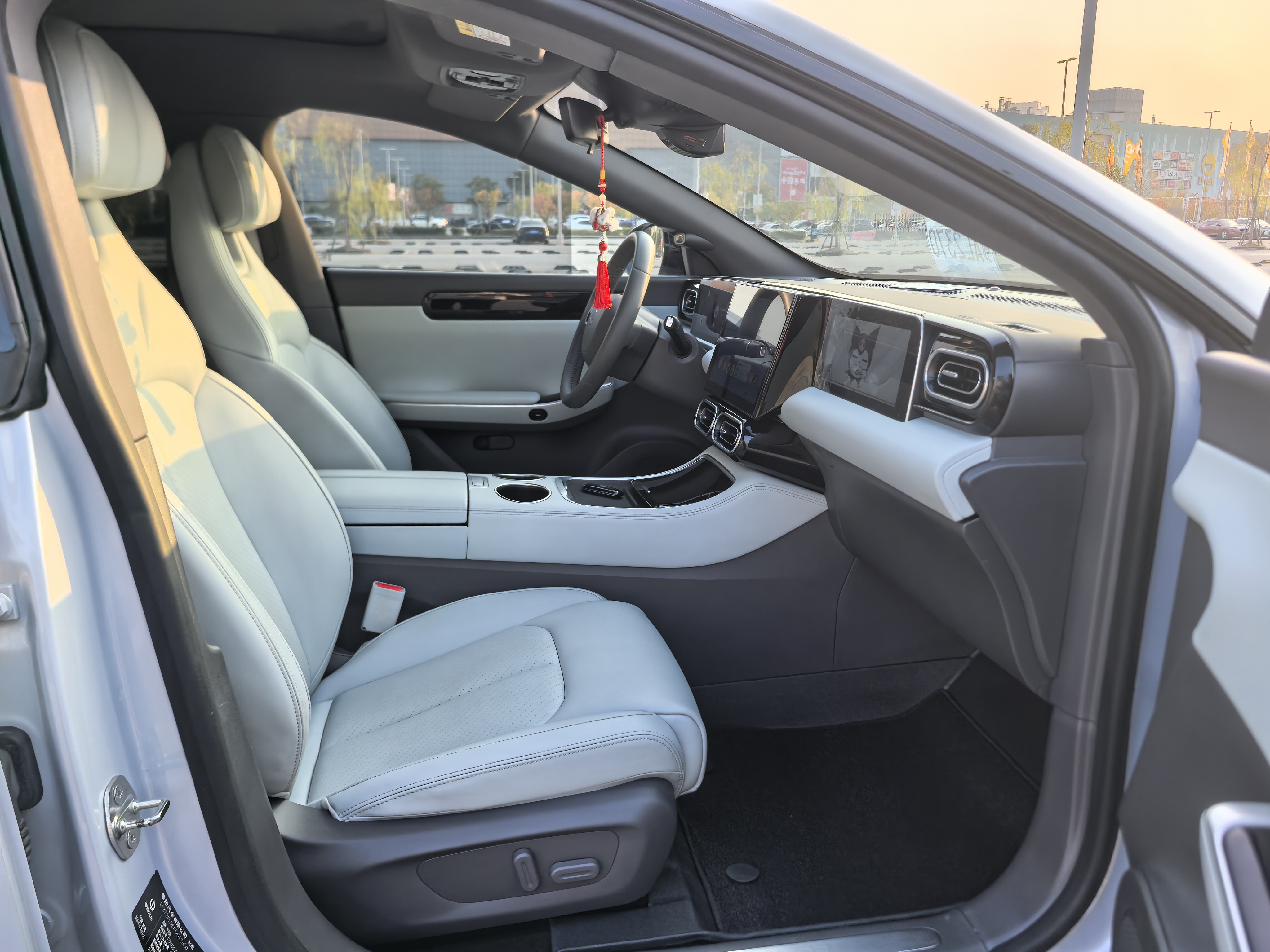 零跑汽车 零跑C01 2023 汽车图片 #14