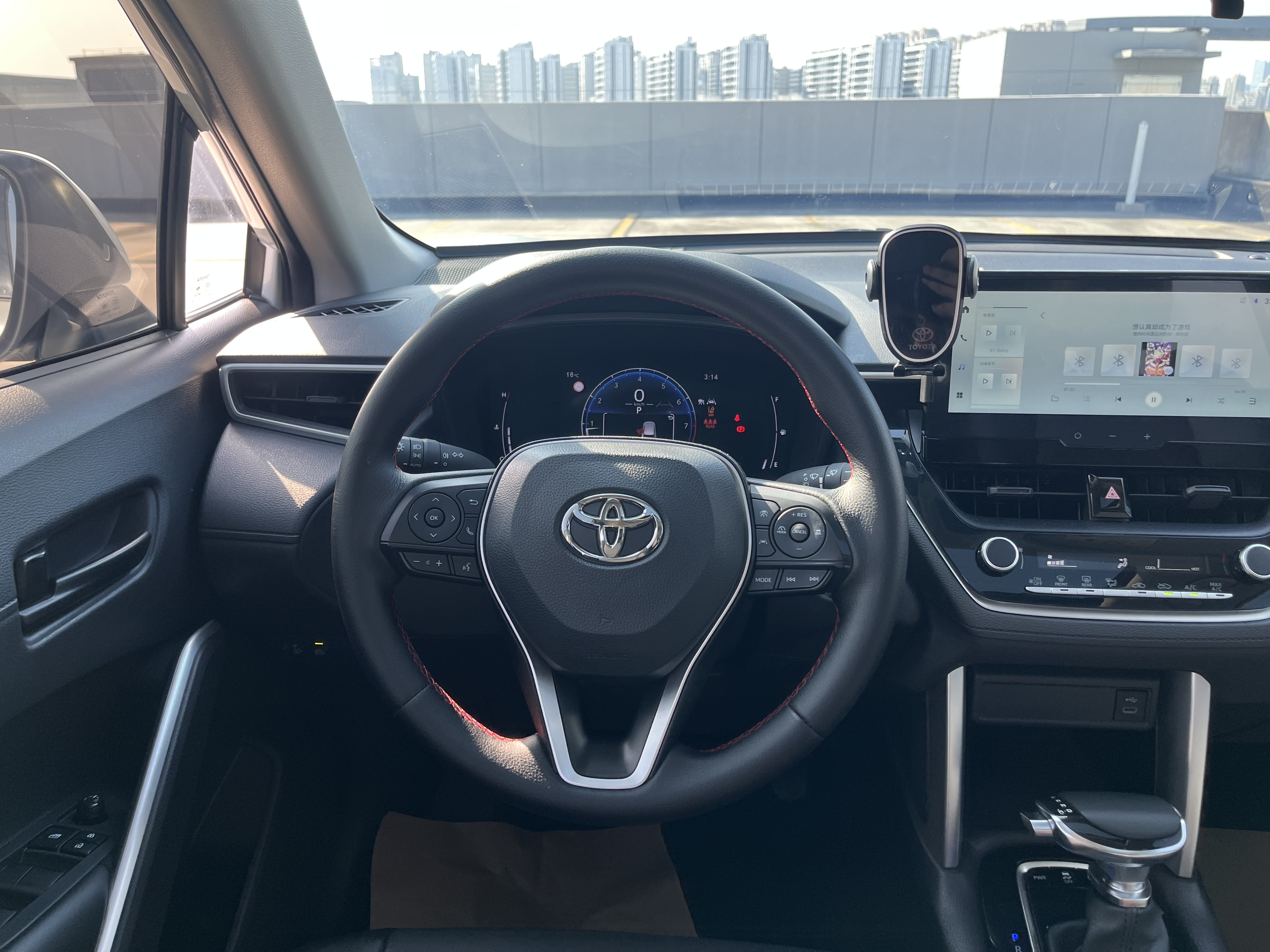 Toyota Frontlander 2024 car image #14