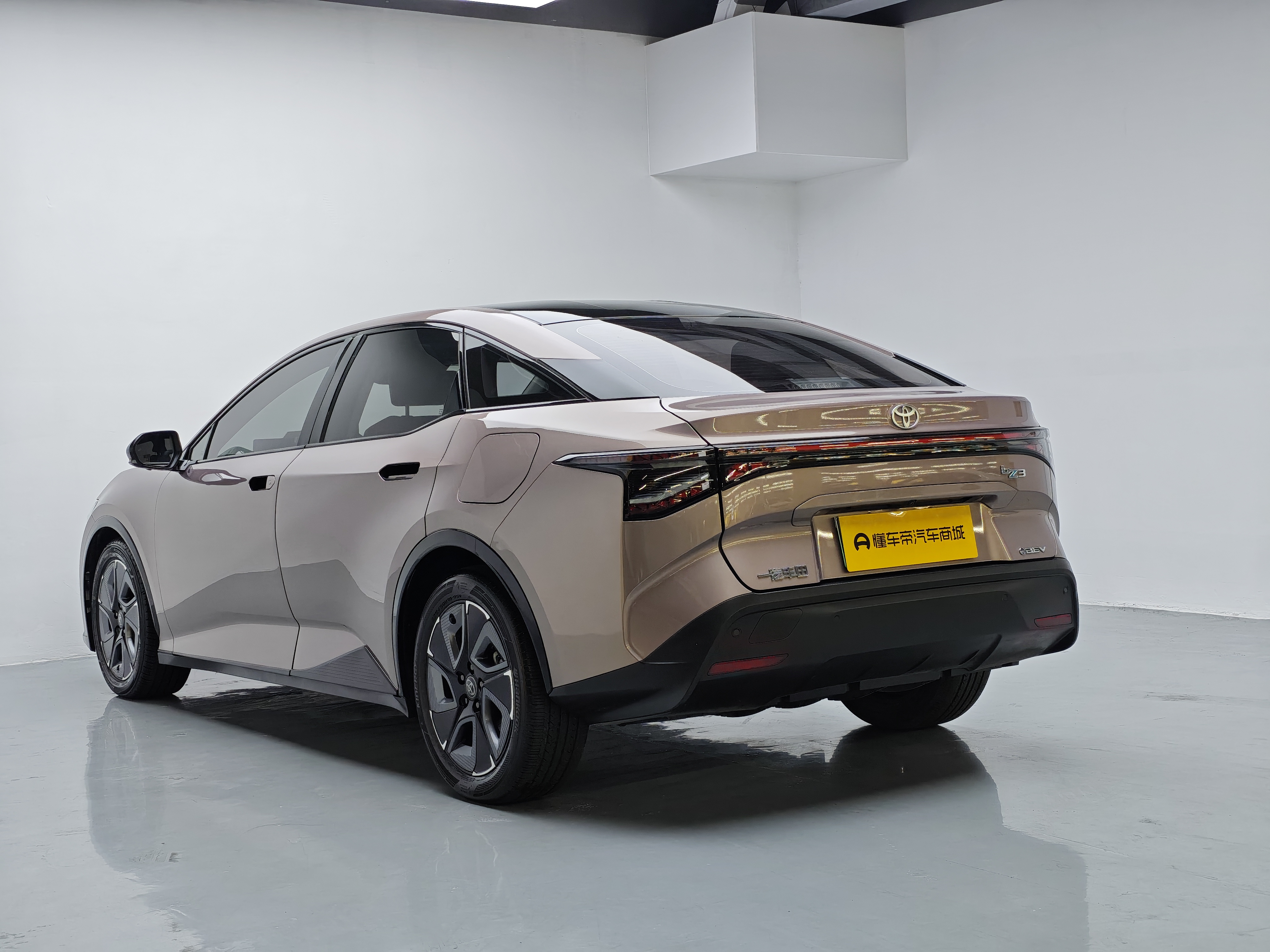 Toyota bZ3 2023 #14 Toyota bZ3 2023 immagine di auto #14