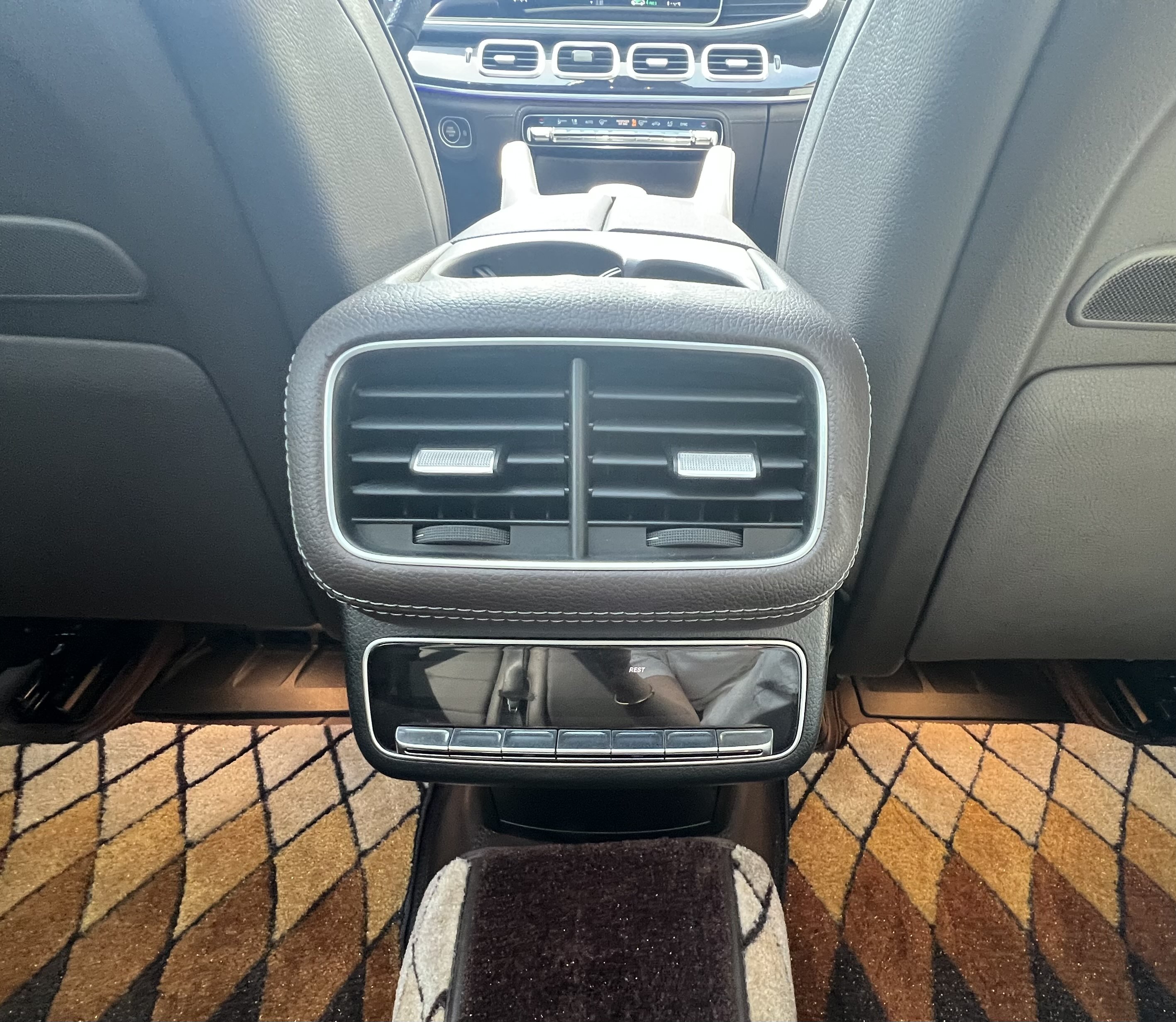 Mercedes-Benz GLS Class 2023 car image #14