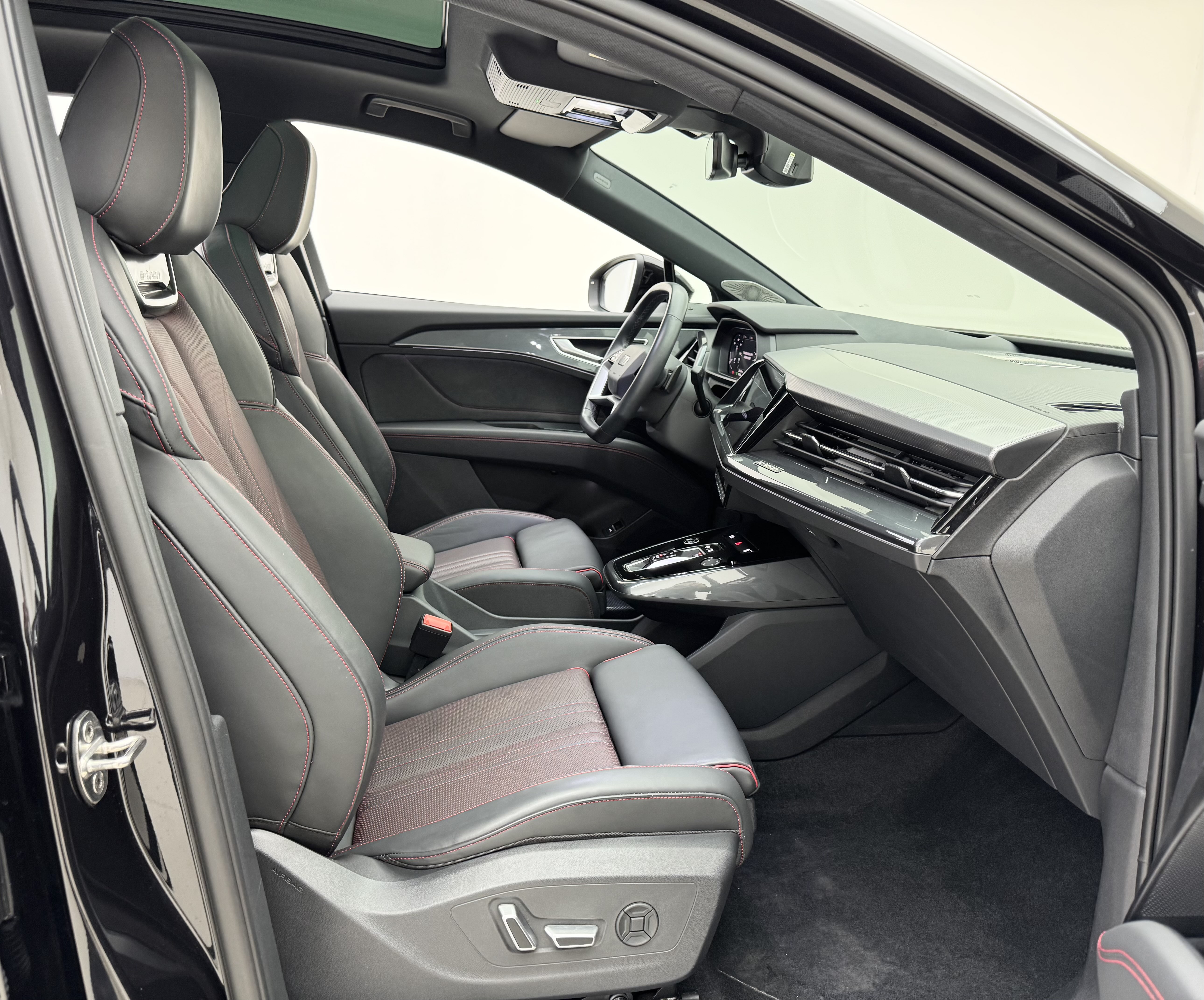 Audi Q5 e-tron 2024 imagen de coche #14