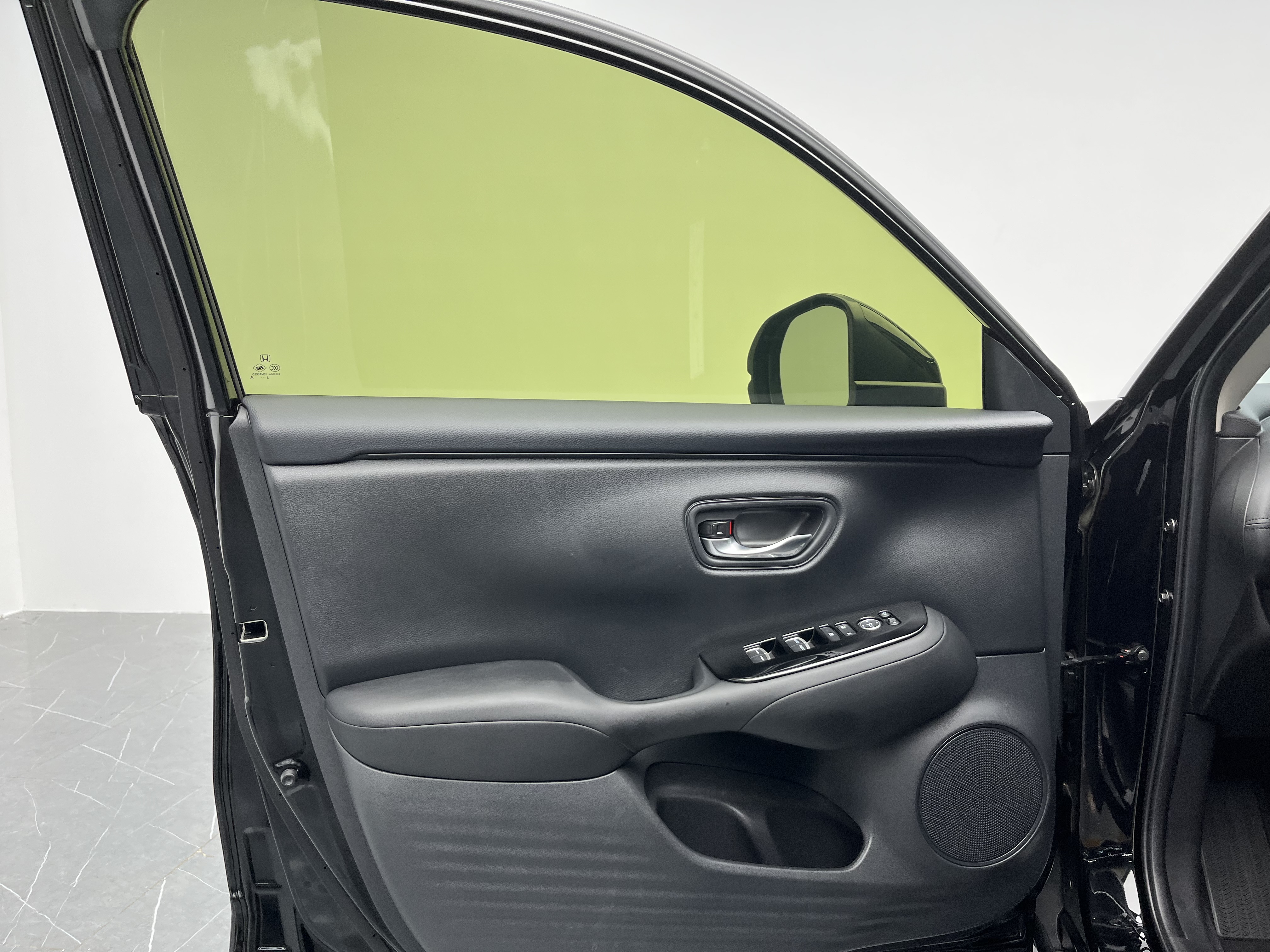 Honda HR-V 2023 car image #14