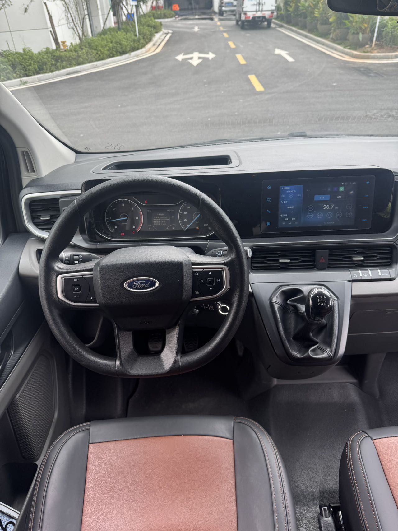 Ford Transit T8 2023 #14 Ford Transit T8 2023 car image #14