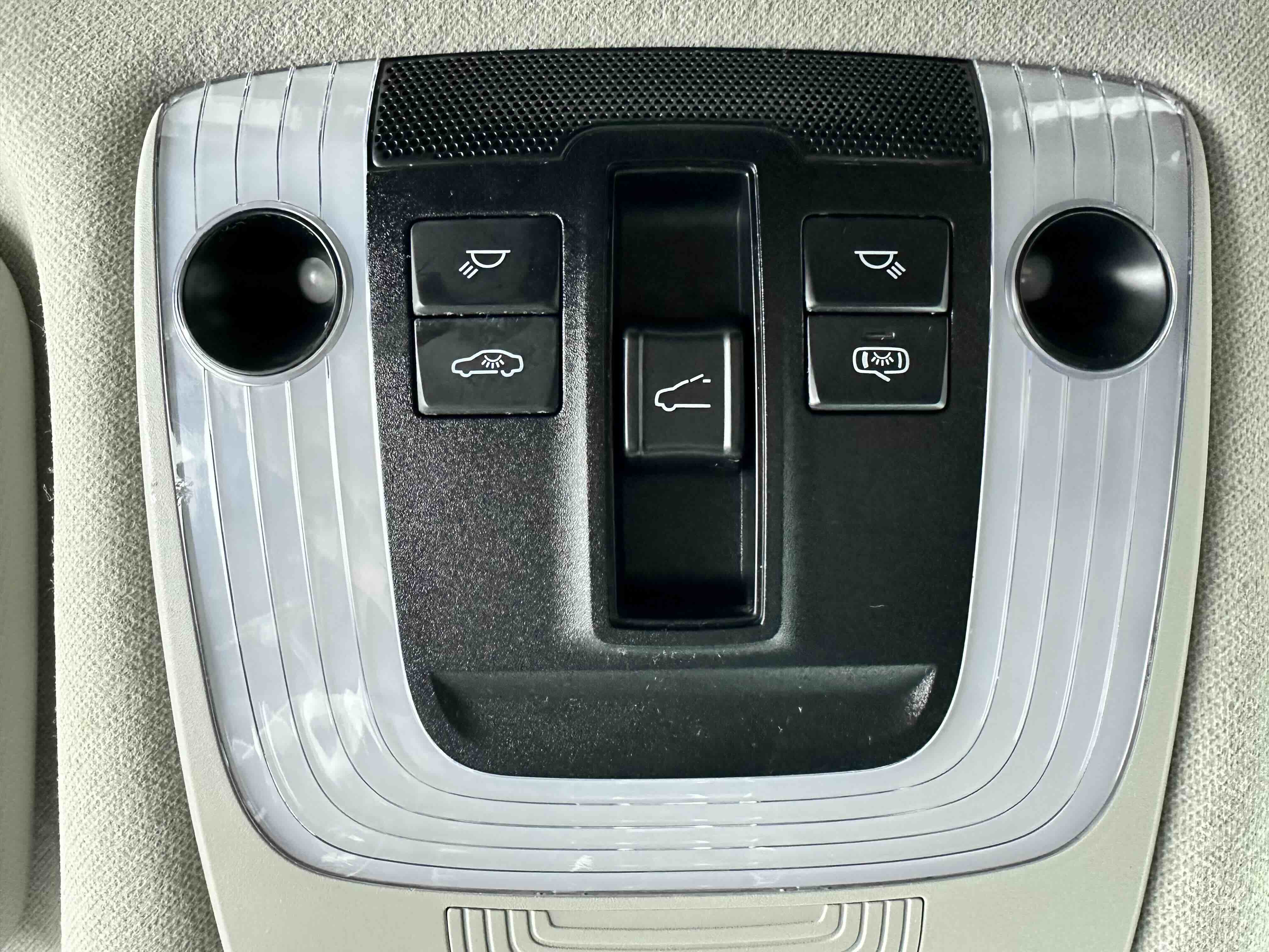 Kia Seltos 2024 car image #14