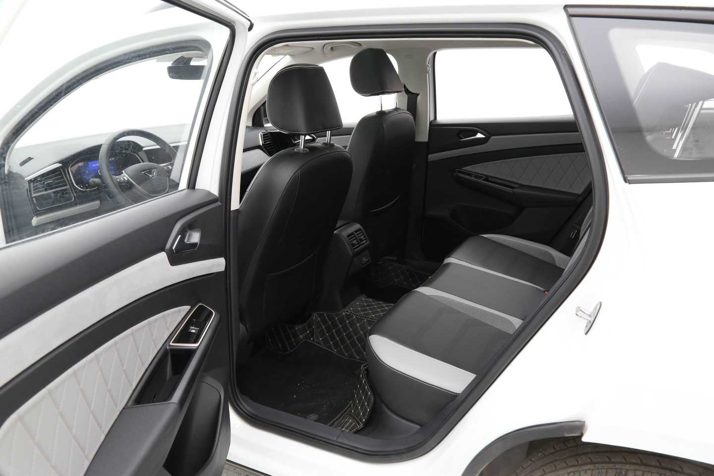 Jetta VS5 2022 #14 Jetta VS5 2022 car image #14