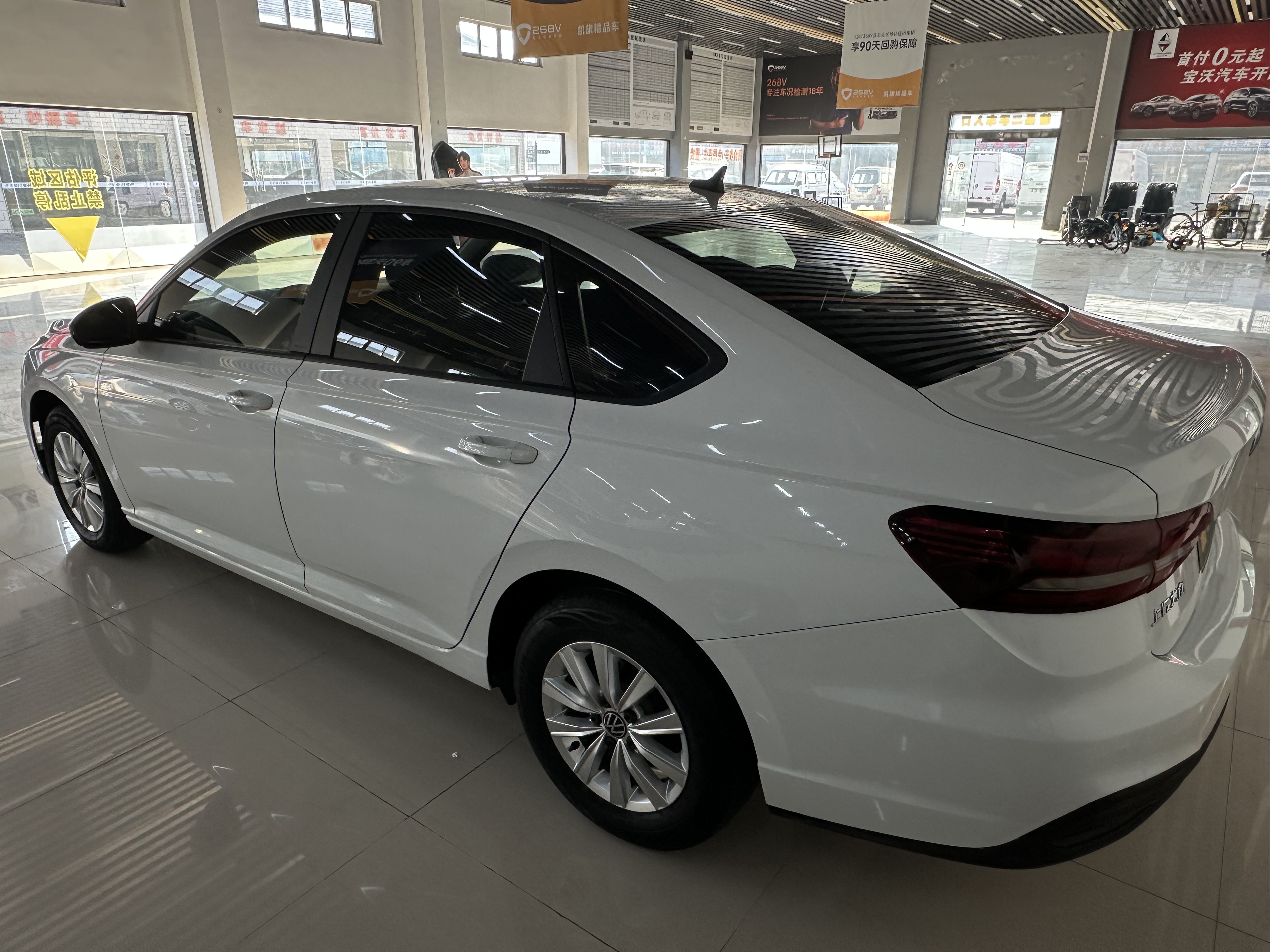 Volkswagen Lavida 2022 car image #14