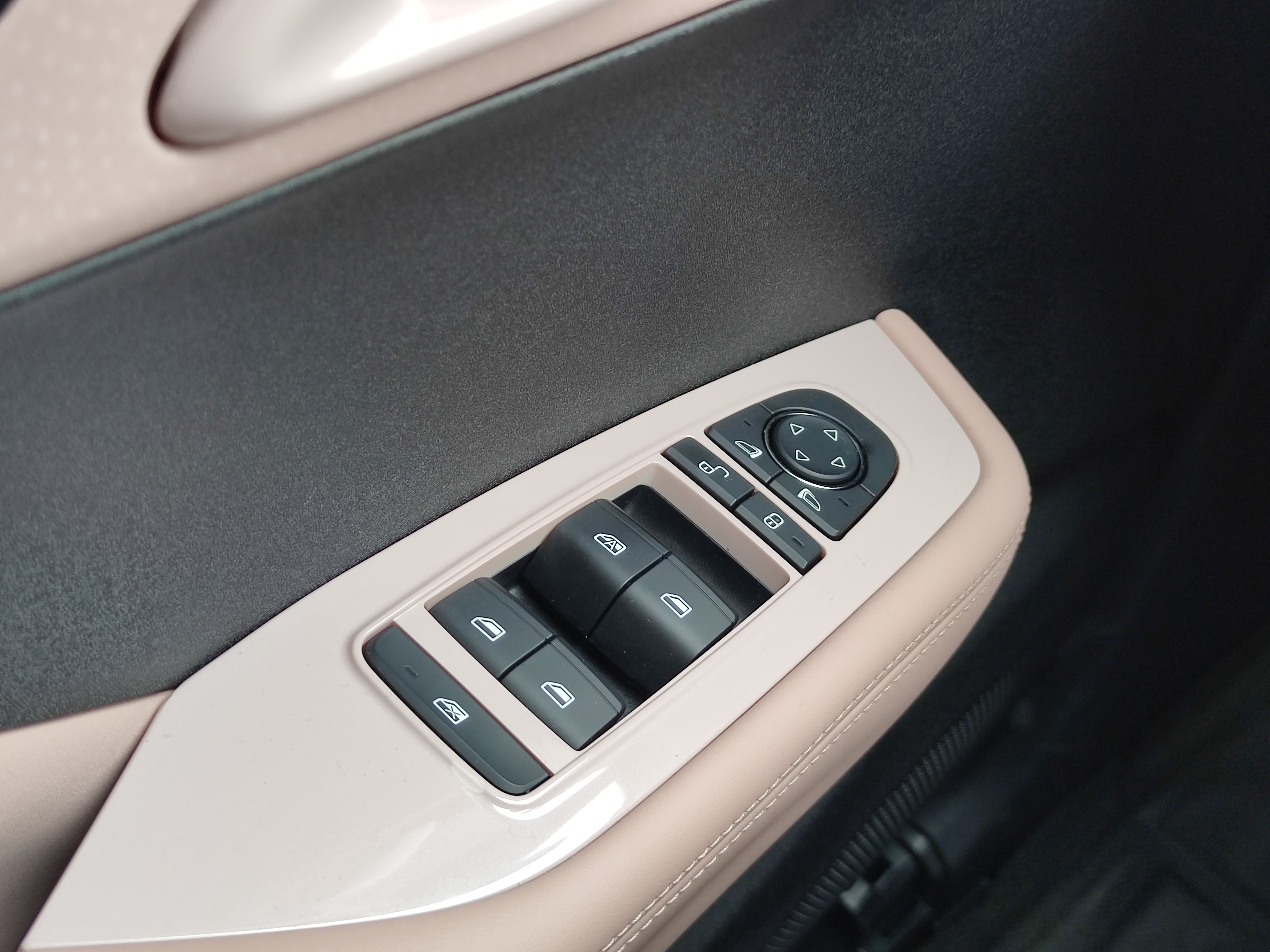 BYD Seagull 2024 immagine di auto #14