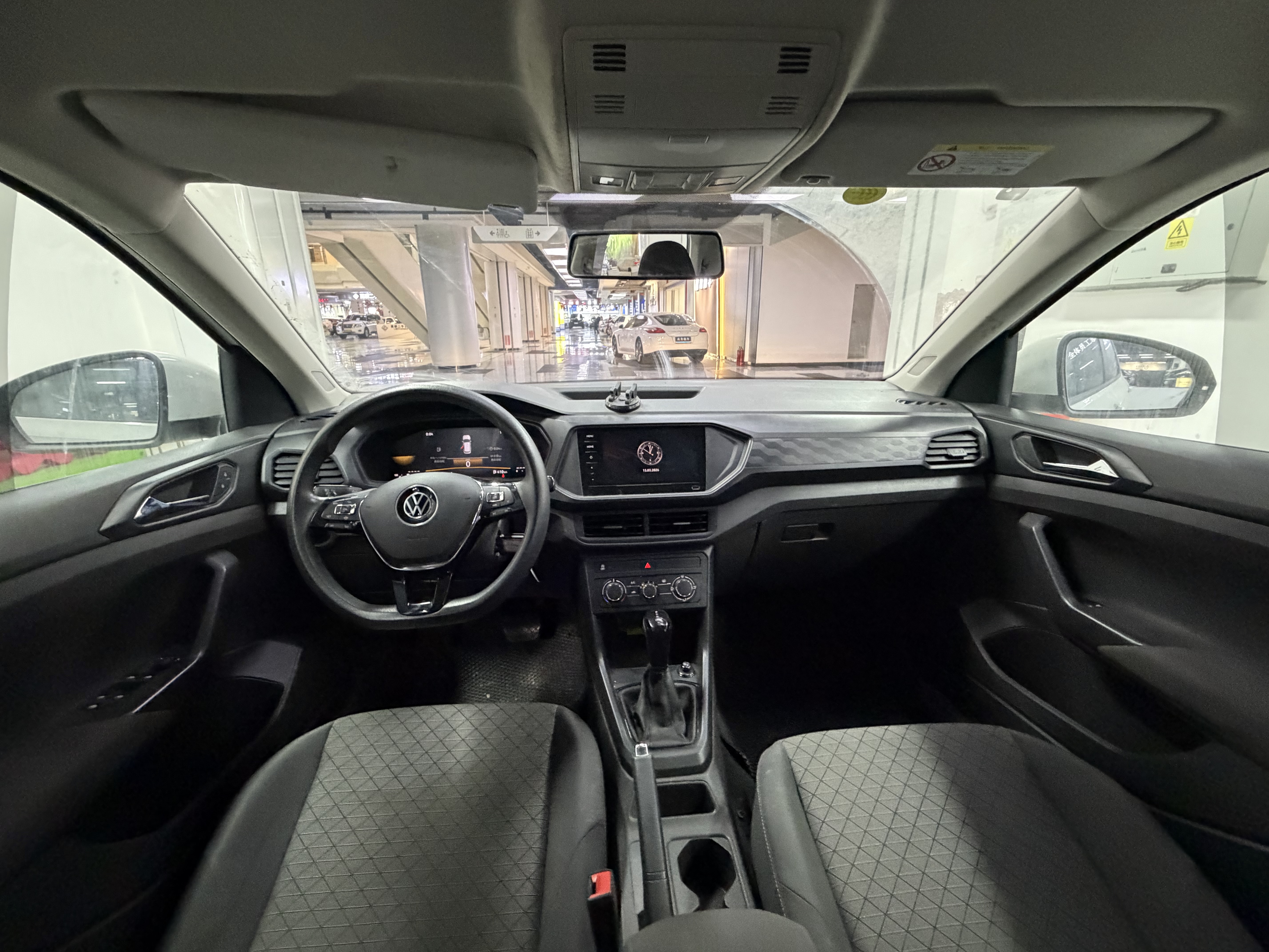 Volkswagen T-Cross 2024 car image #14