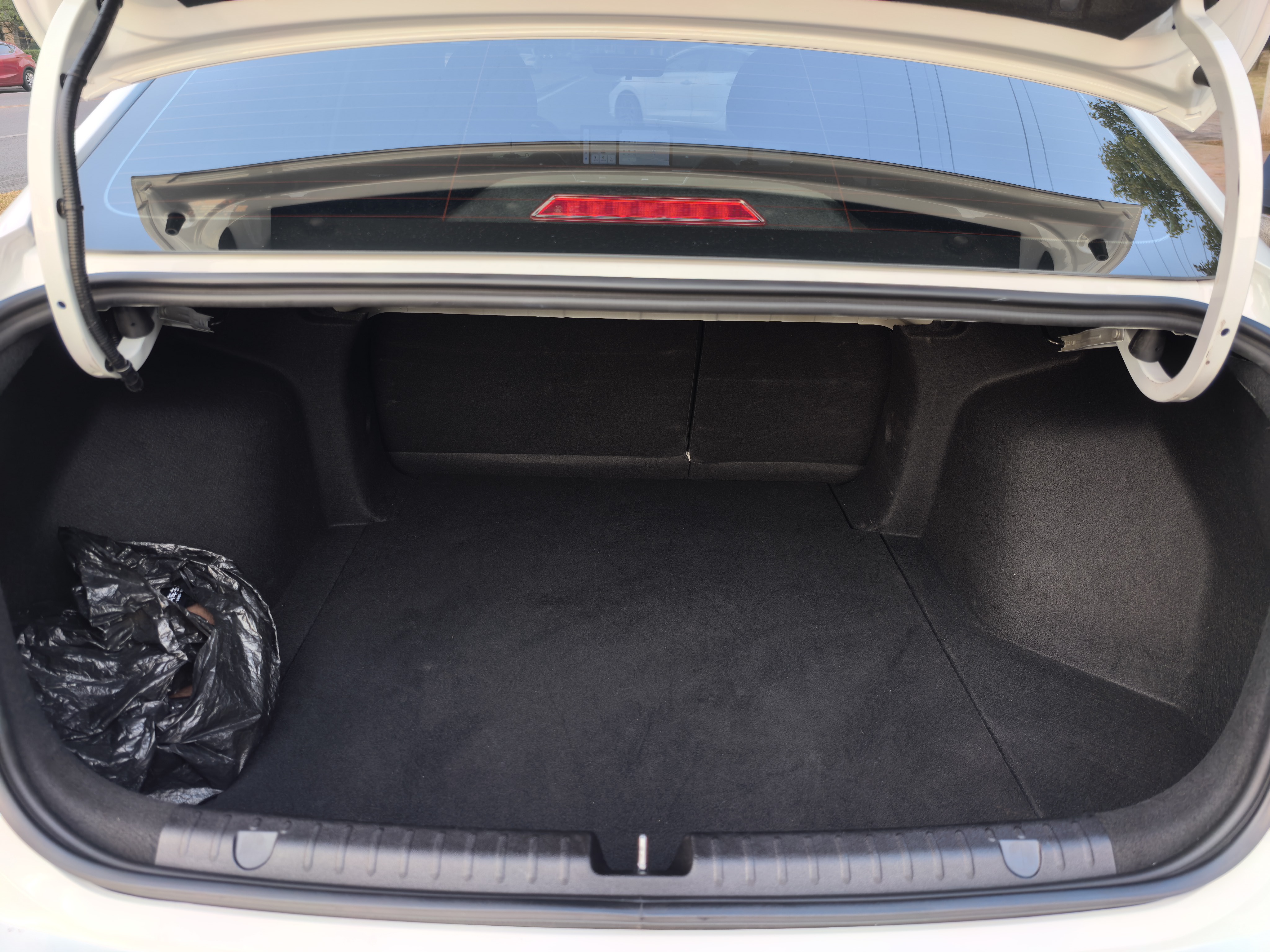 GEELY Emgrand 2023 car image #14