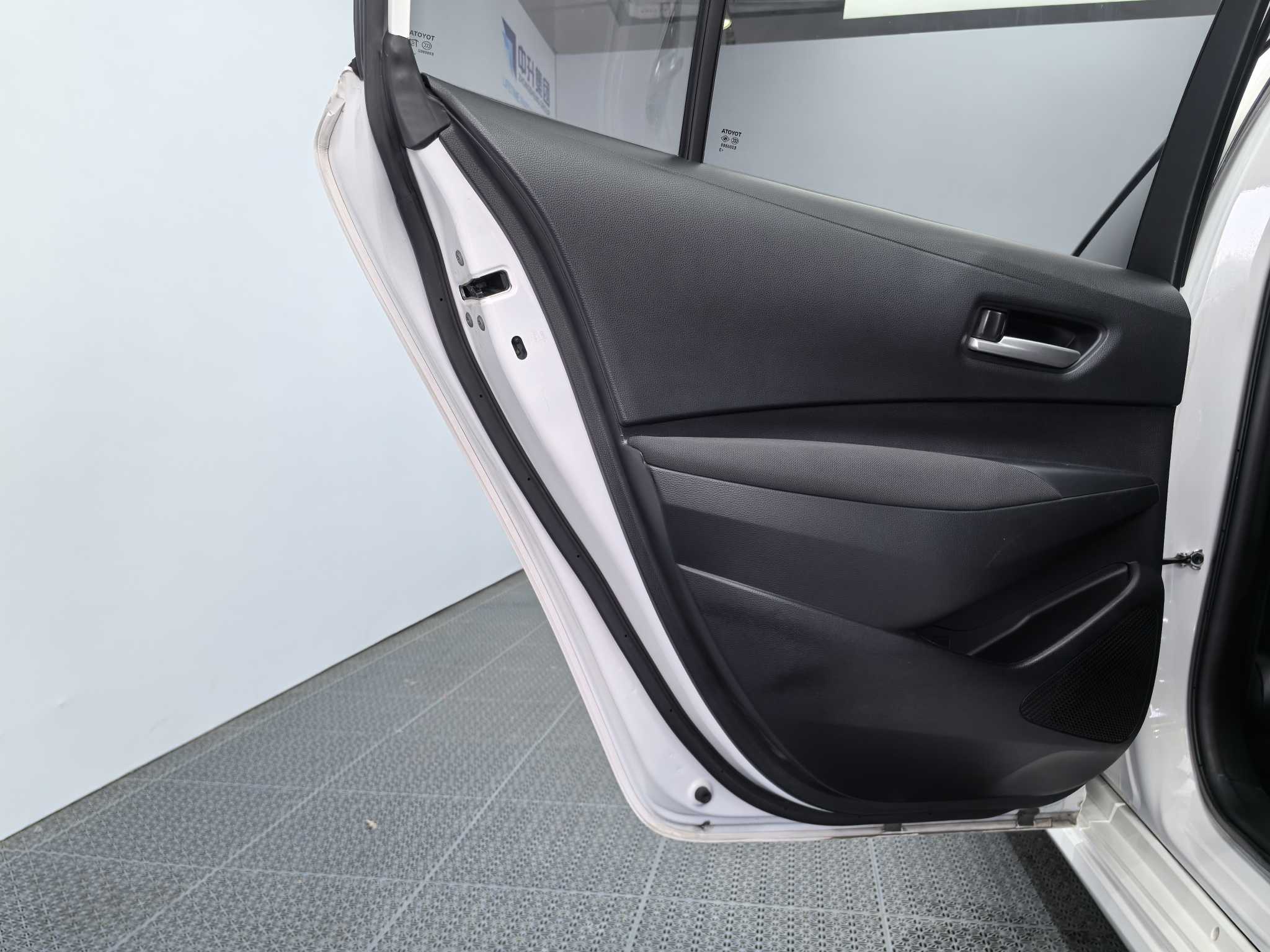 Toyota Corolla 2023 car image #14