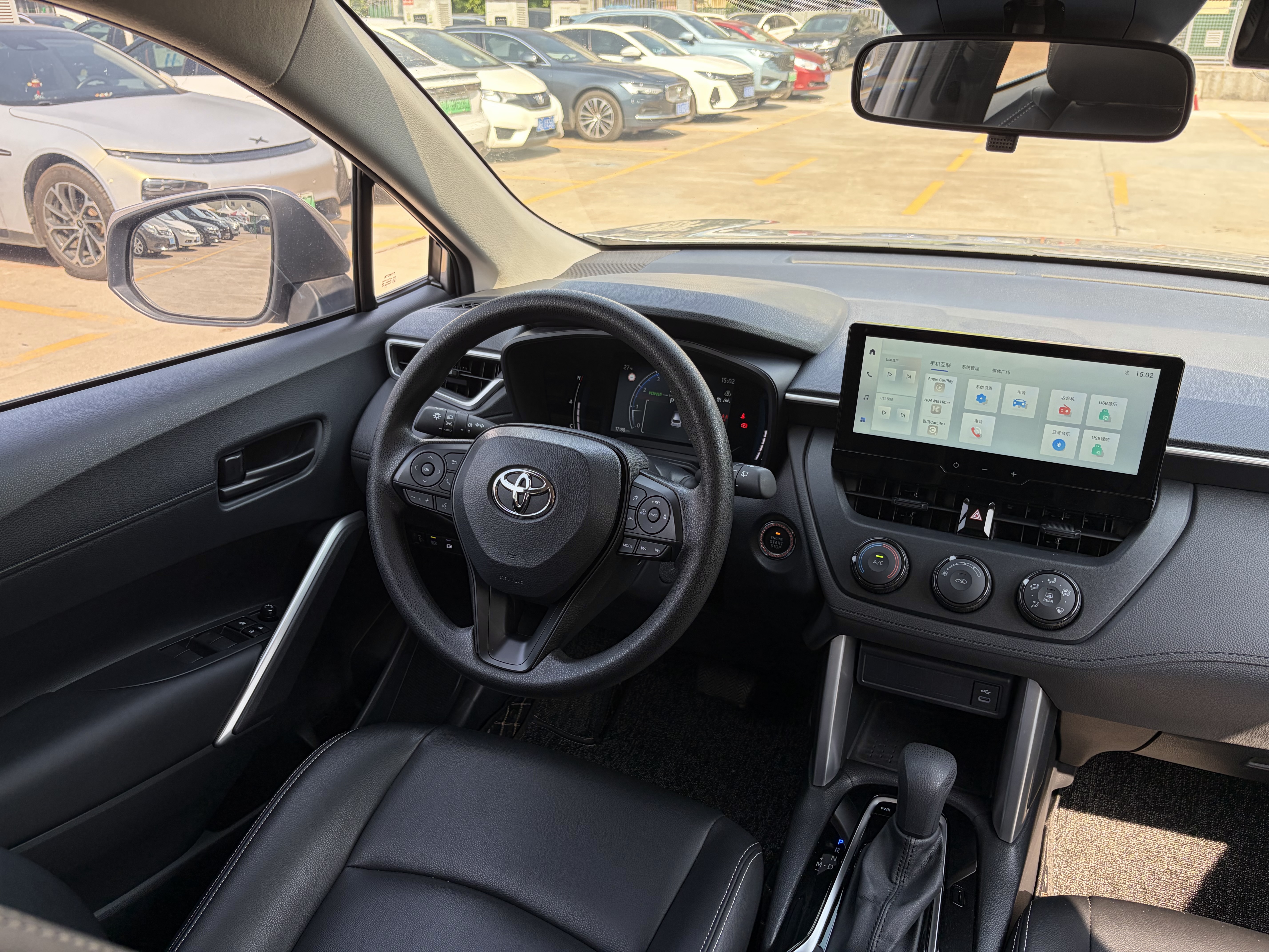 Toyota Corolla Cross 2024 car image #14