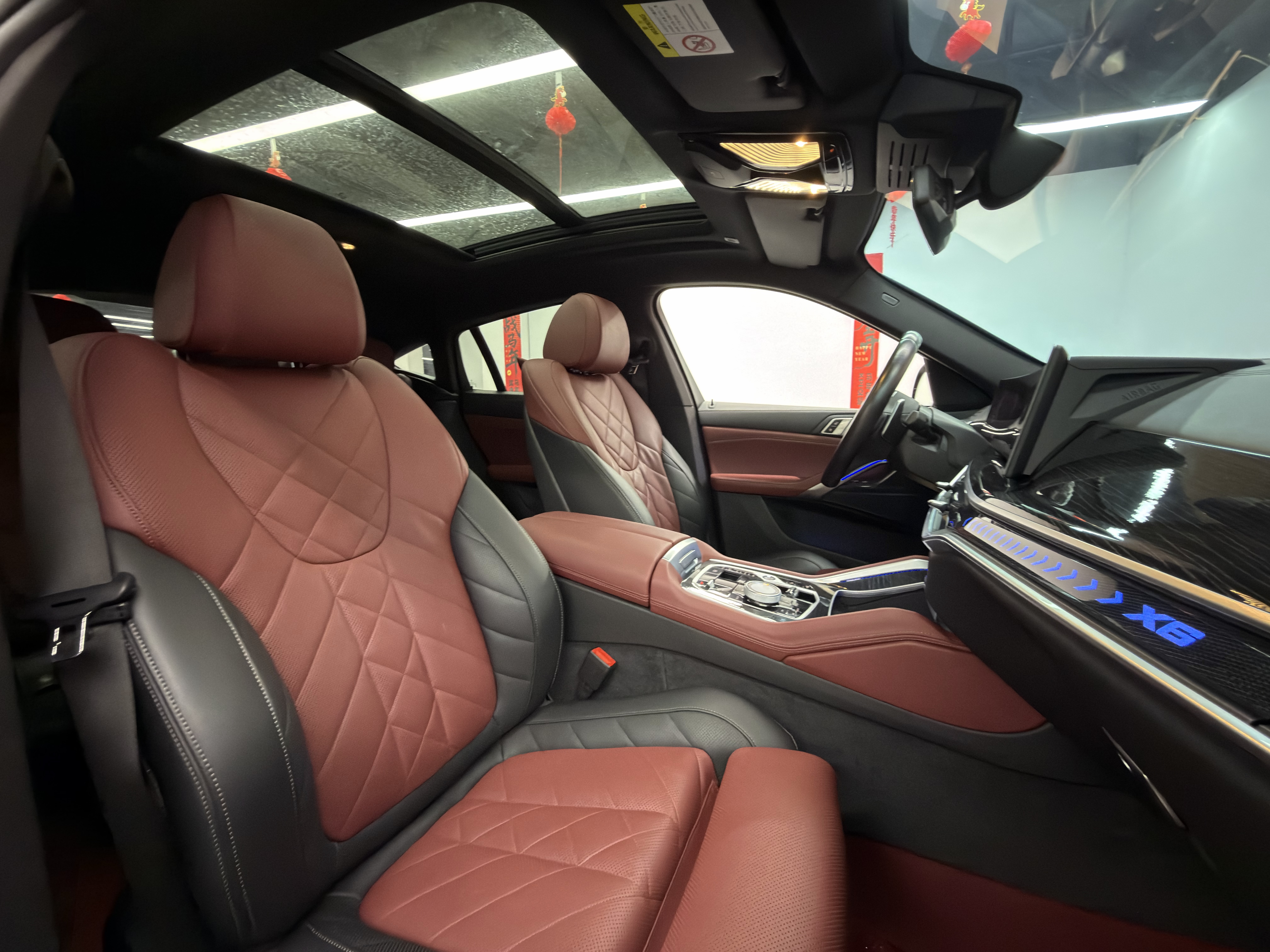 BMW X6 2023 car image #14