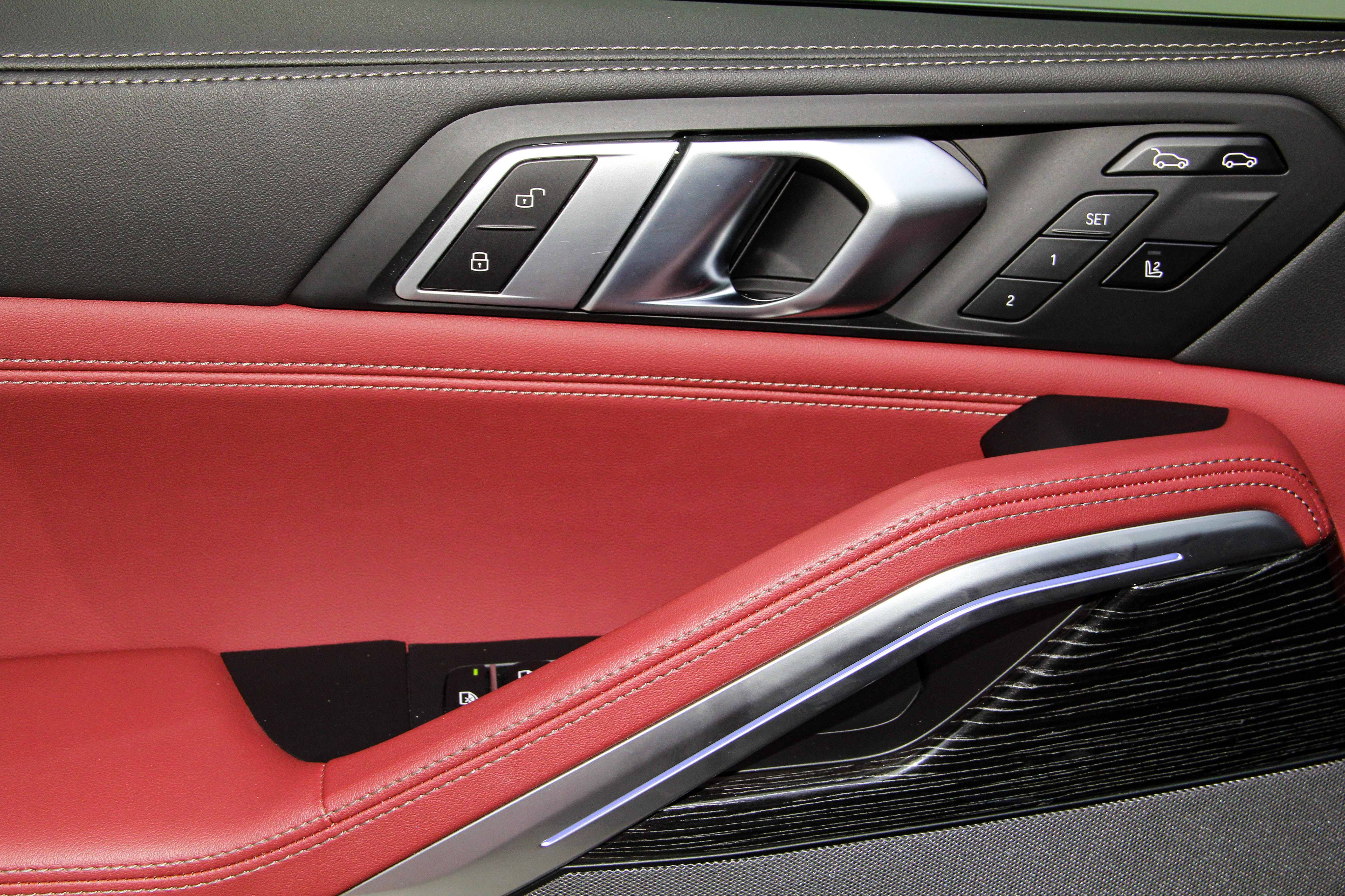 BMW X6 2025 car image #14