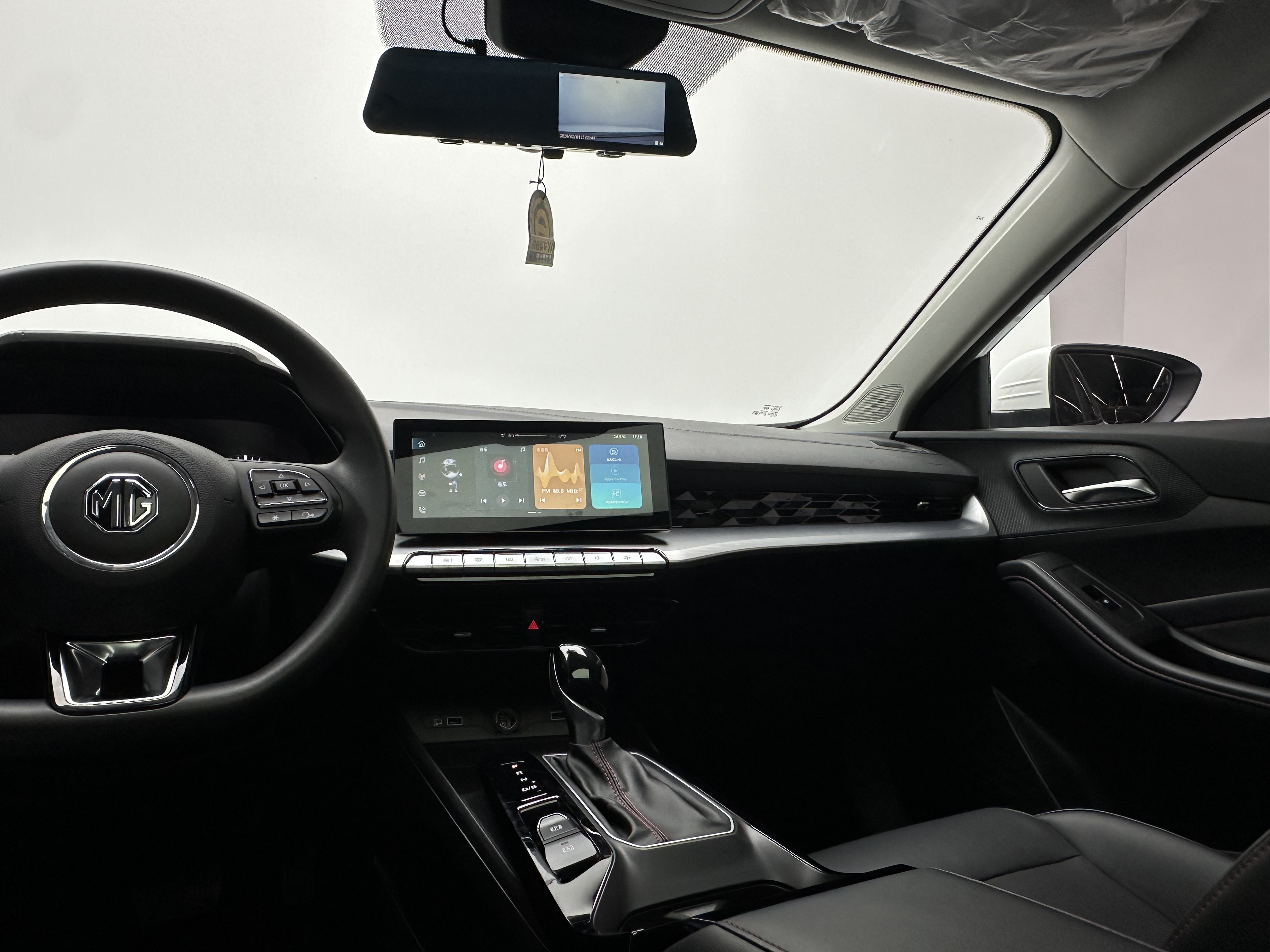 5 2024 car image #14