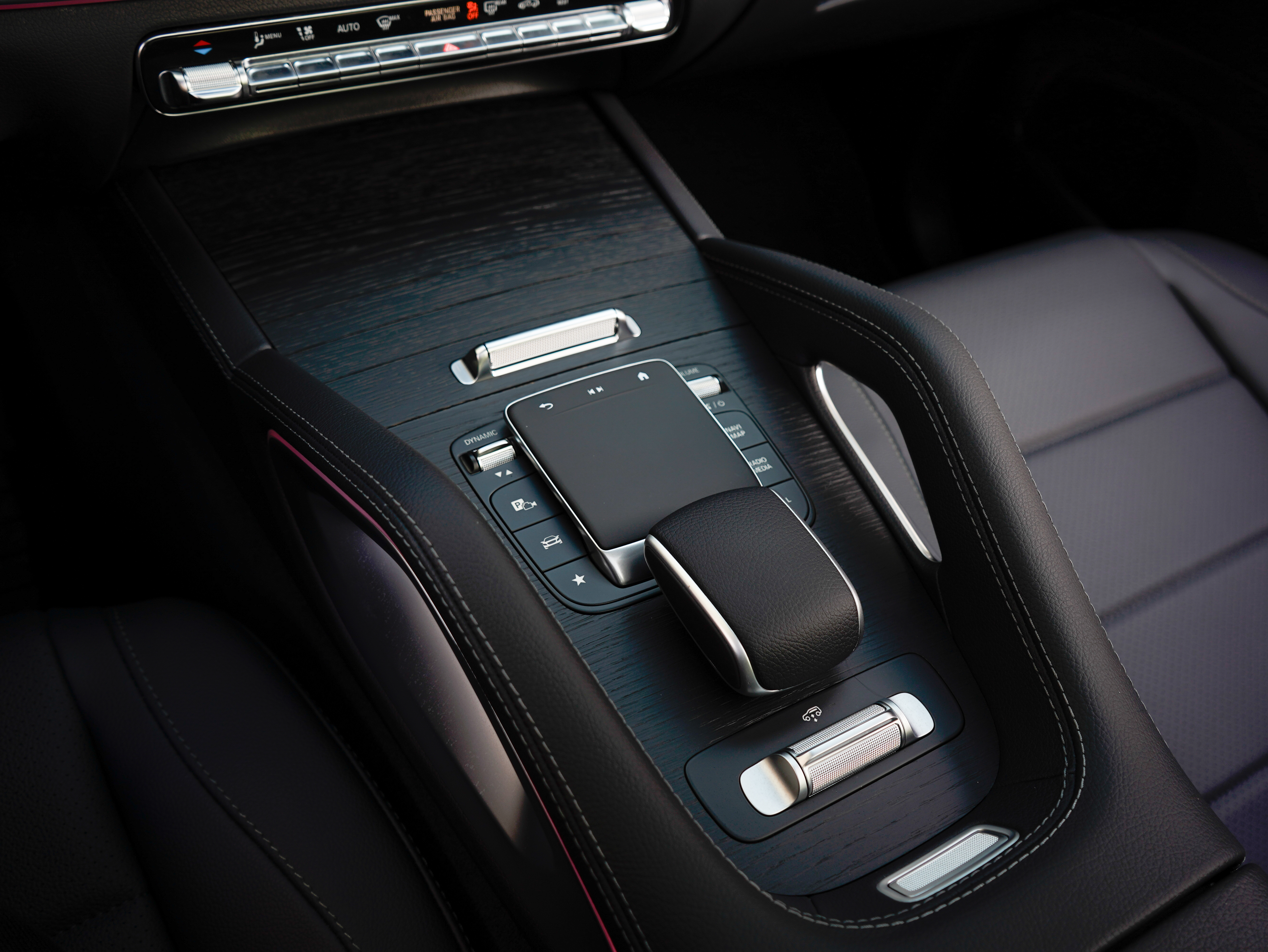 Mercedes-Benz GLE Class 2024 #14 Mercedes-Benz GLE Class 2024 car image #14