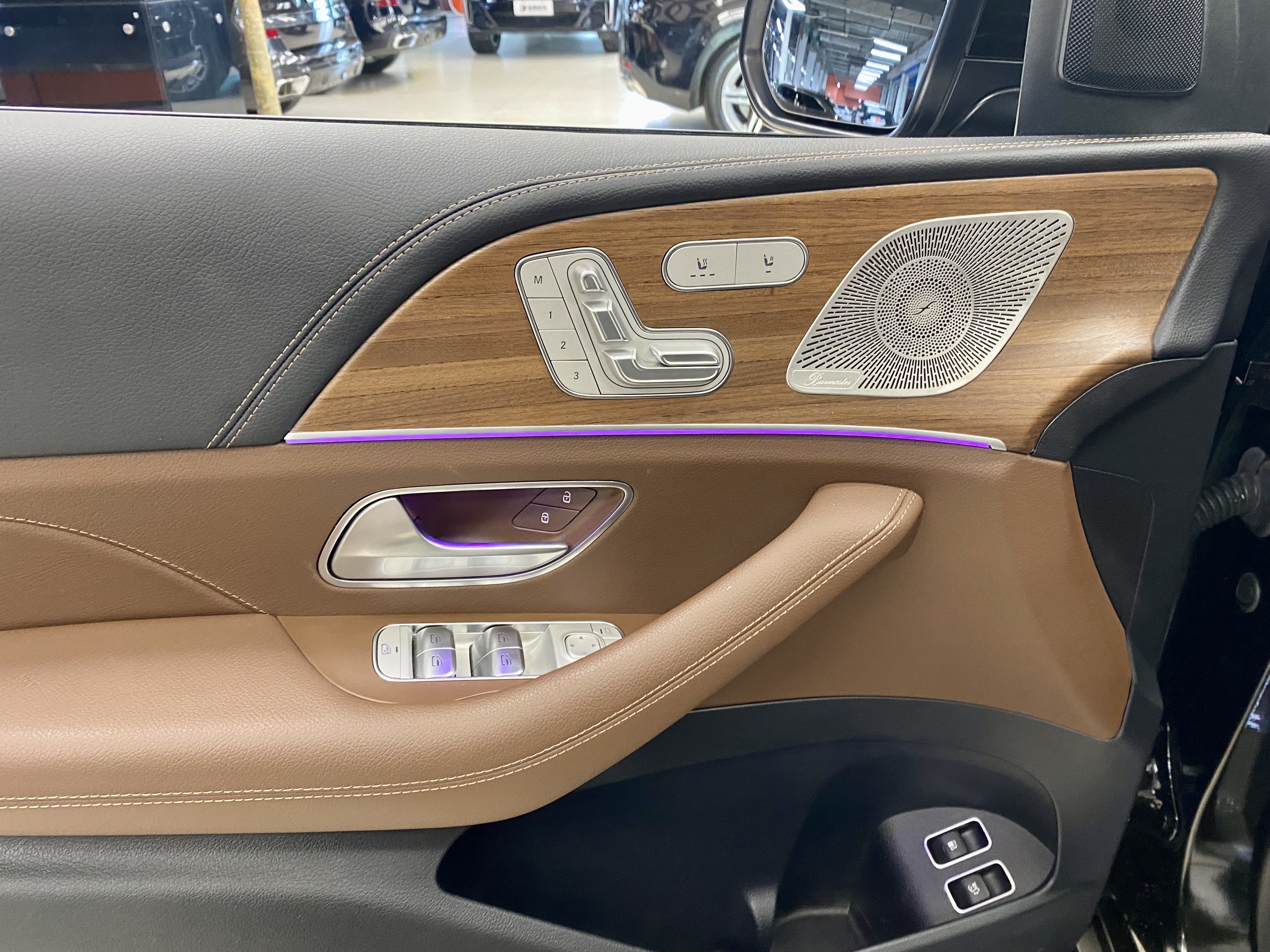 Mercedes-Benz GLE Class New Energy 2023 car image #14