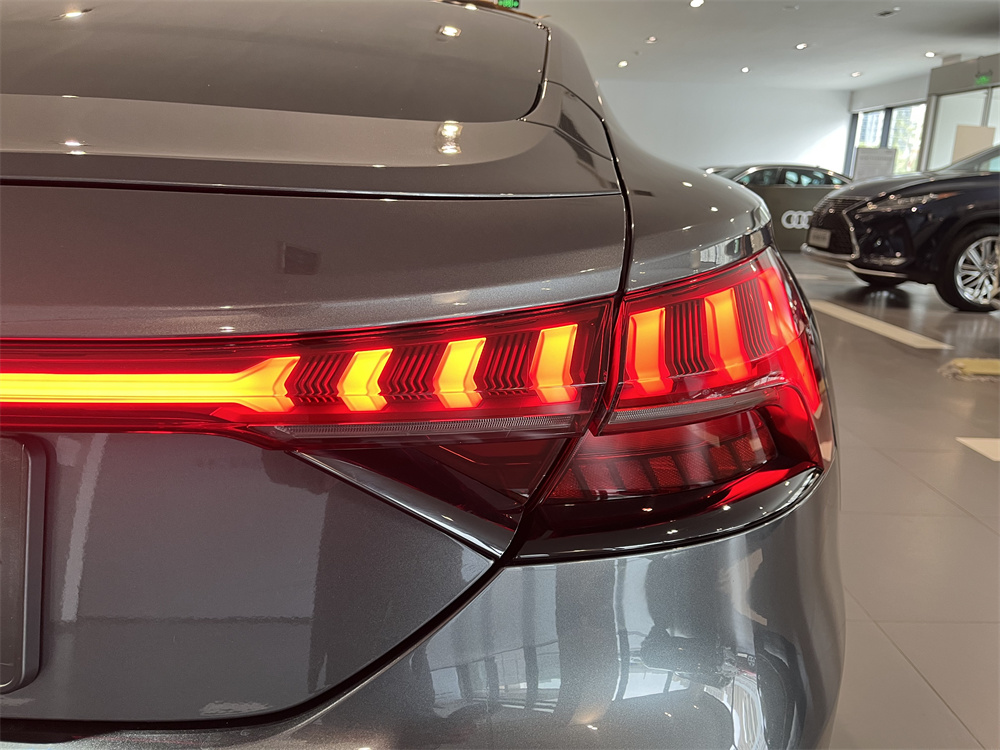 Audi e-tron GT 2025 #14 Audi e-tron GT 2025 image de voiture #14