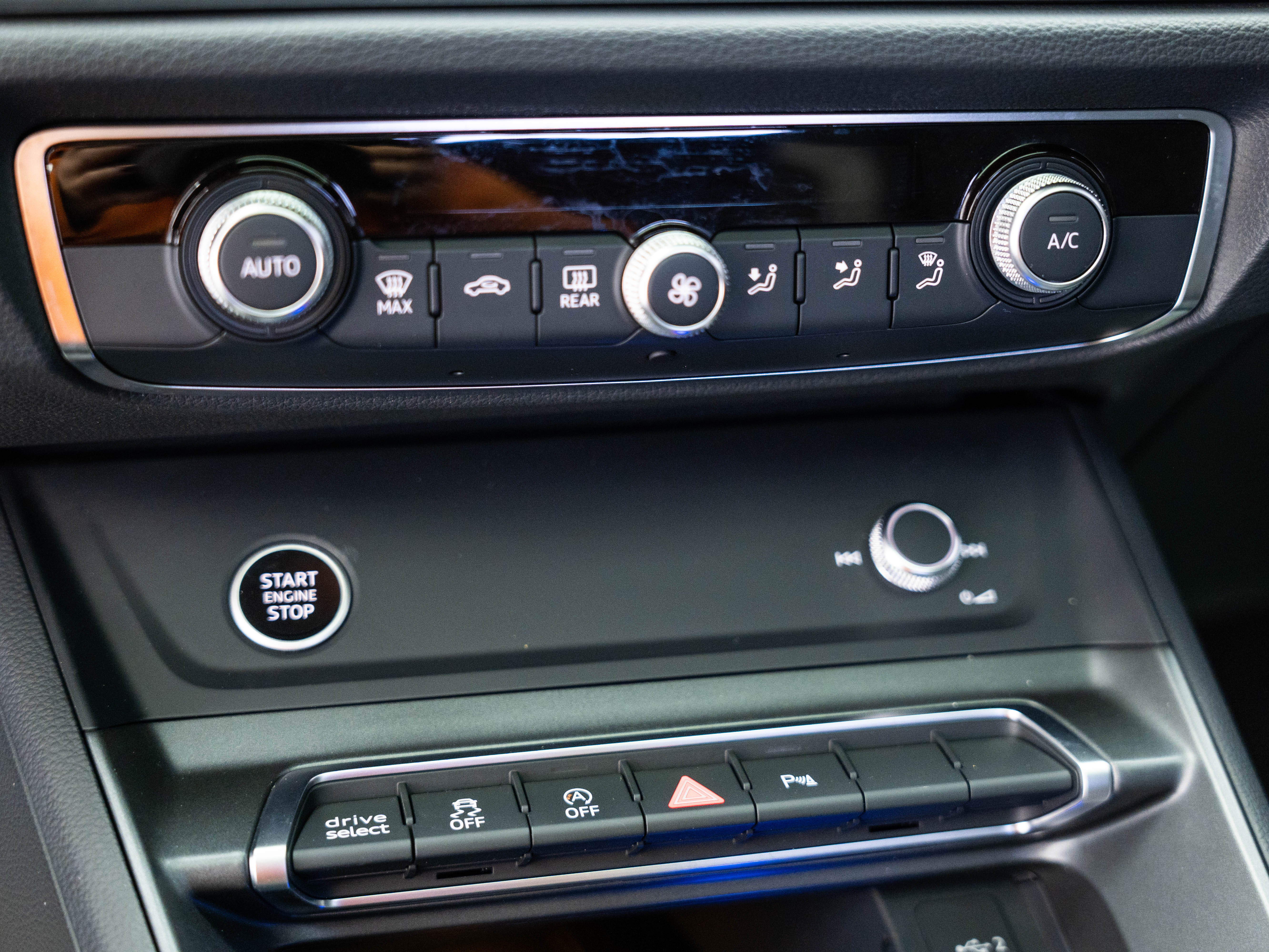 Audi Q3 Sportback 2024 #14 Audi Q3 Sportback 2024 car image #14