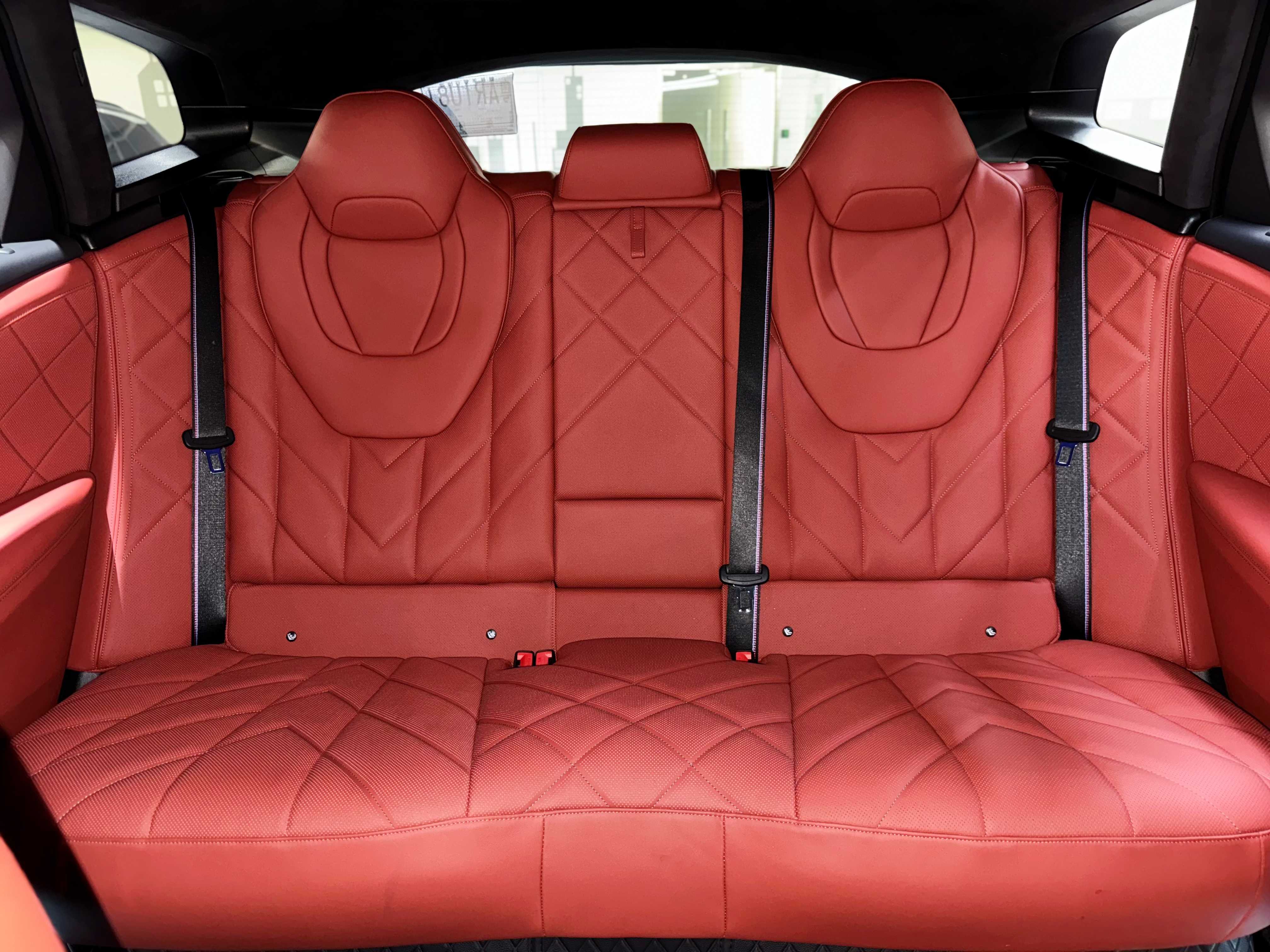 BMW XM 2025 صورة سيارة #14