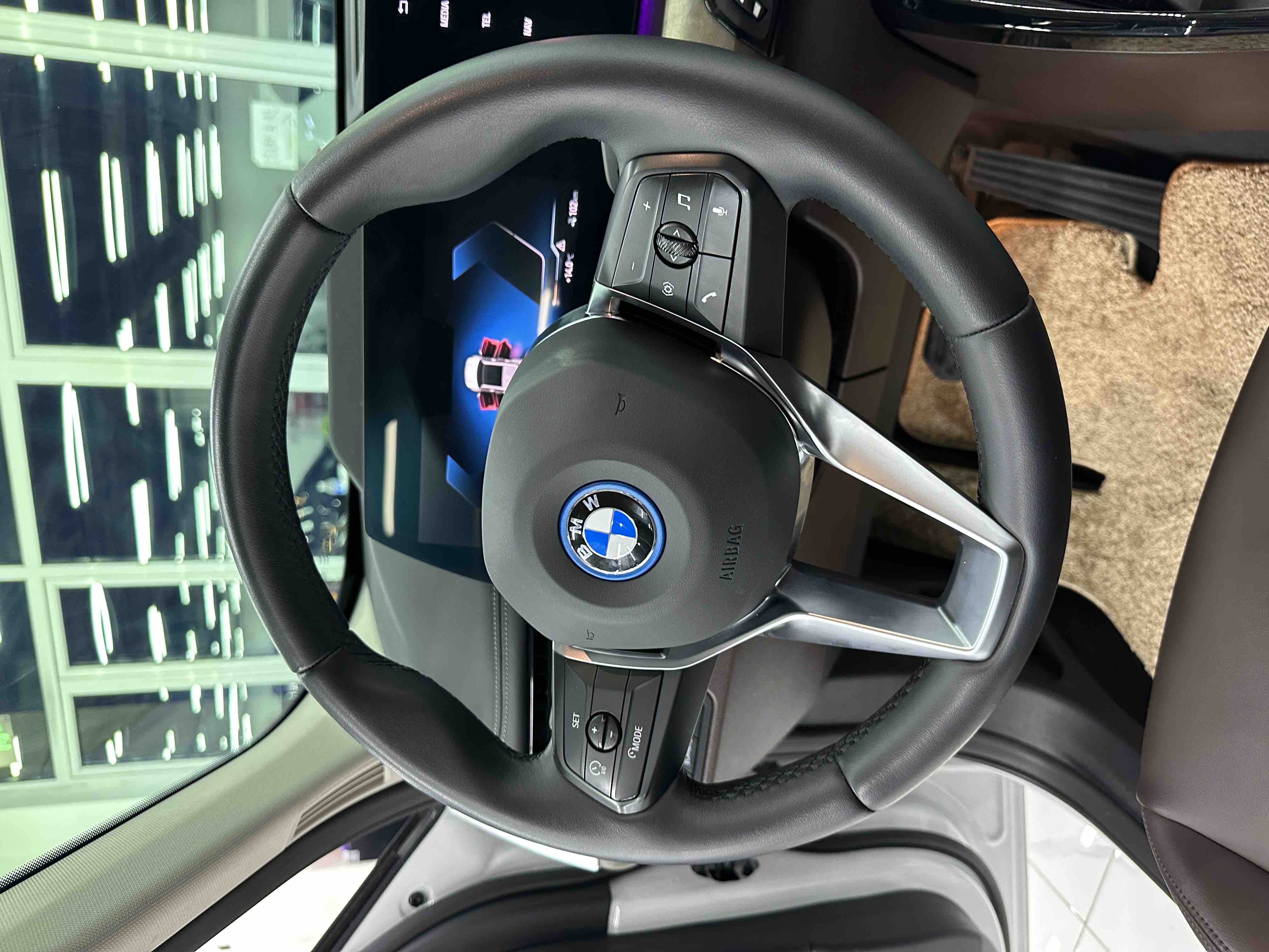 BMW iX1 2024 #14 BMW iX1 2024 car image #14