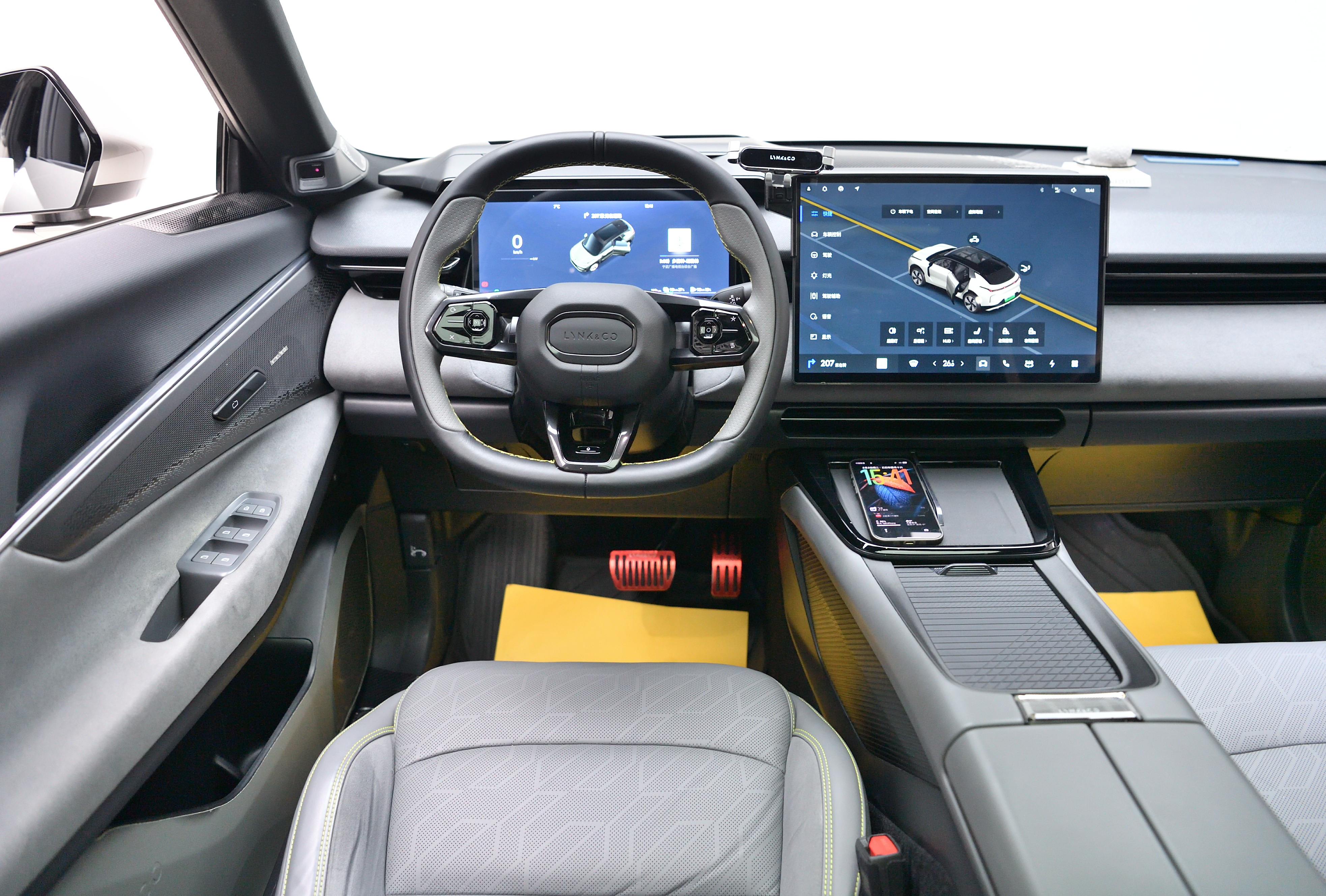 Lynk & Co 08 EM-P 2024 car image #14
