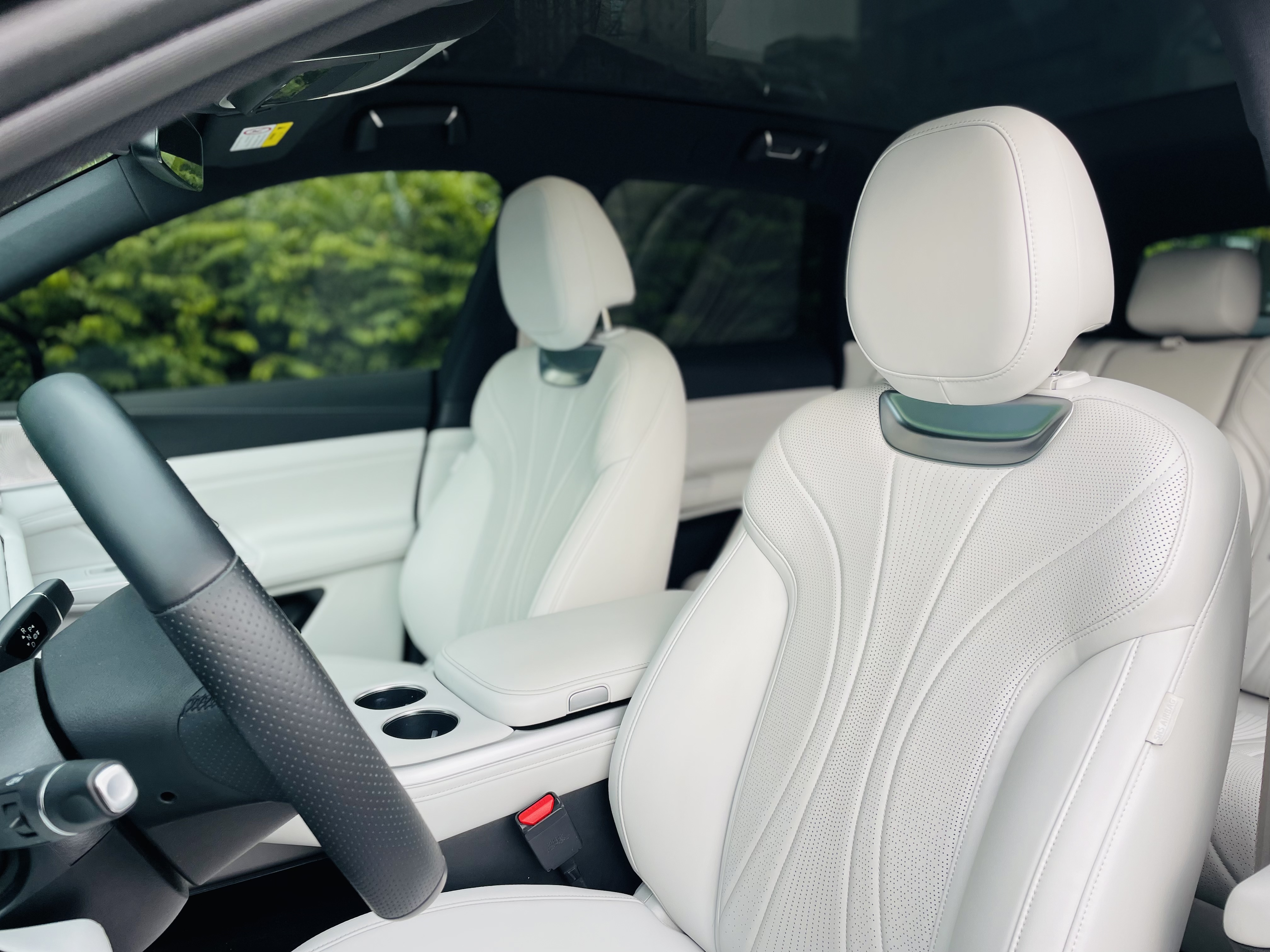 Xpeng G9 2024 car image #14