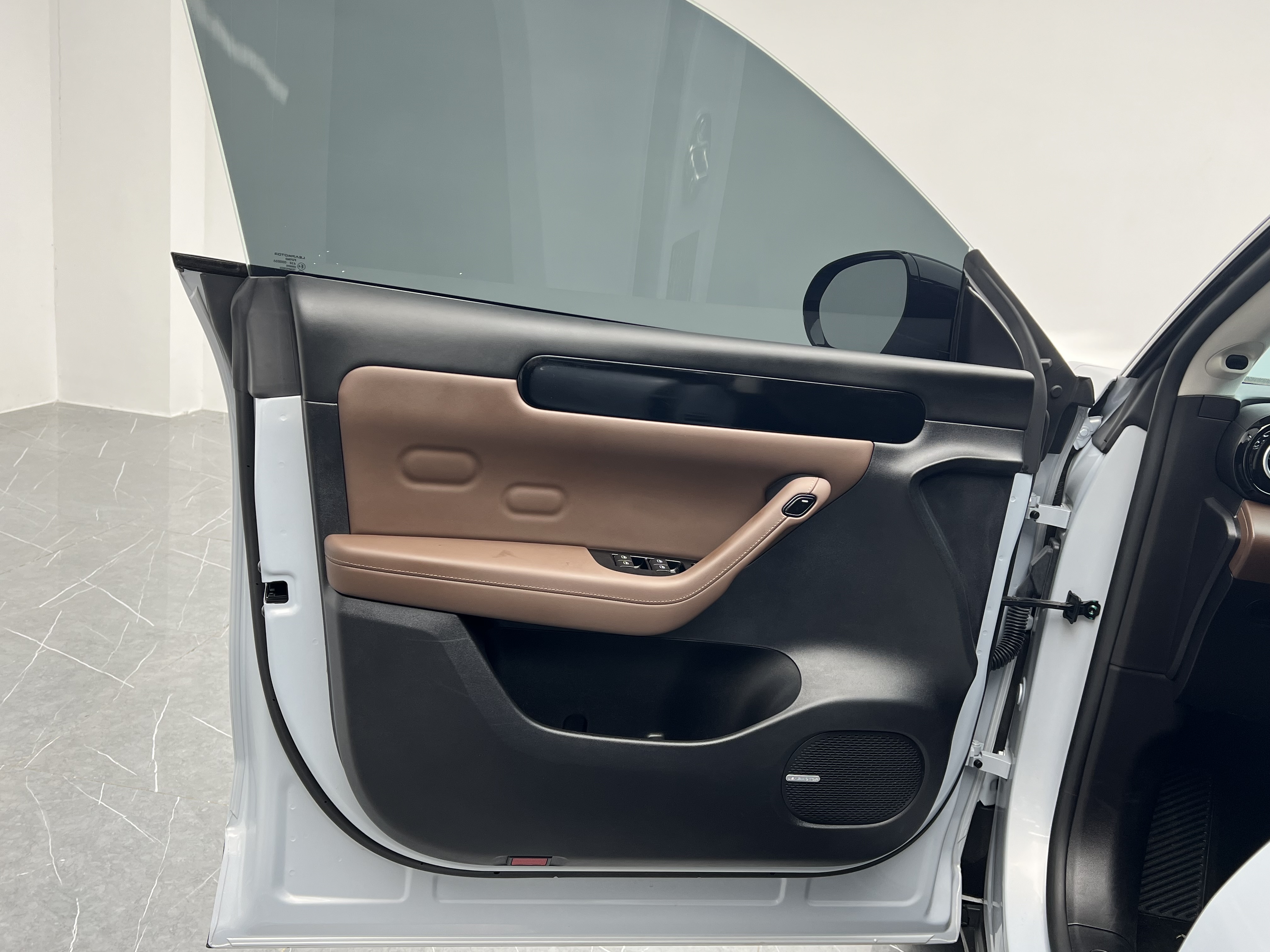 零跑汽车 零跑C11 2024 汽车图片 #14