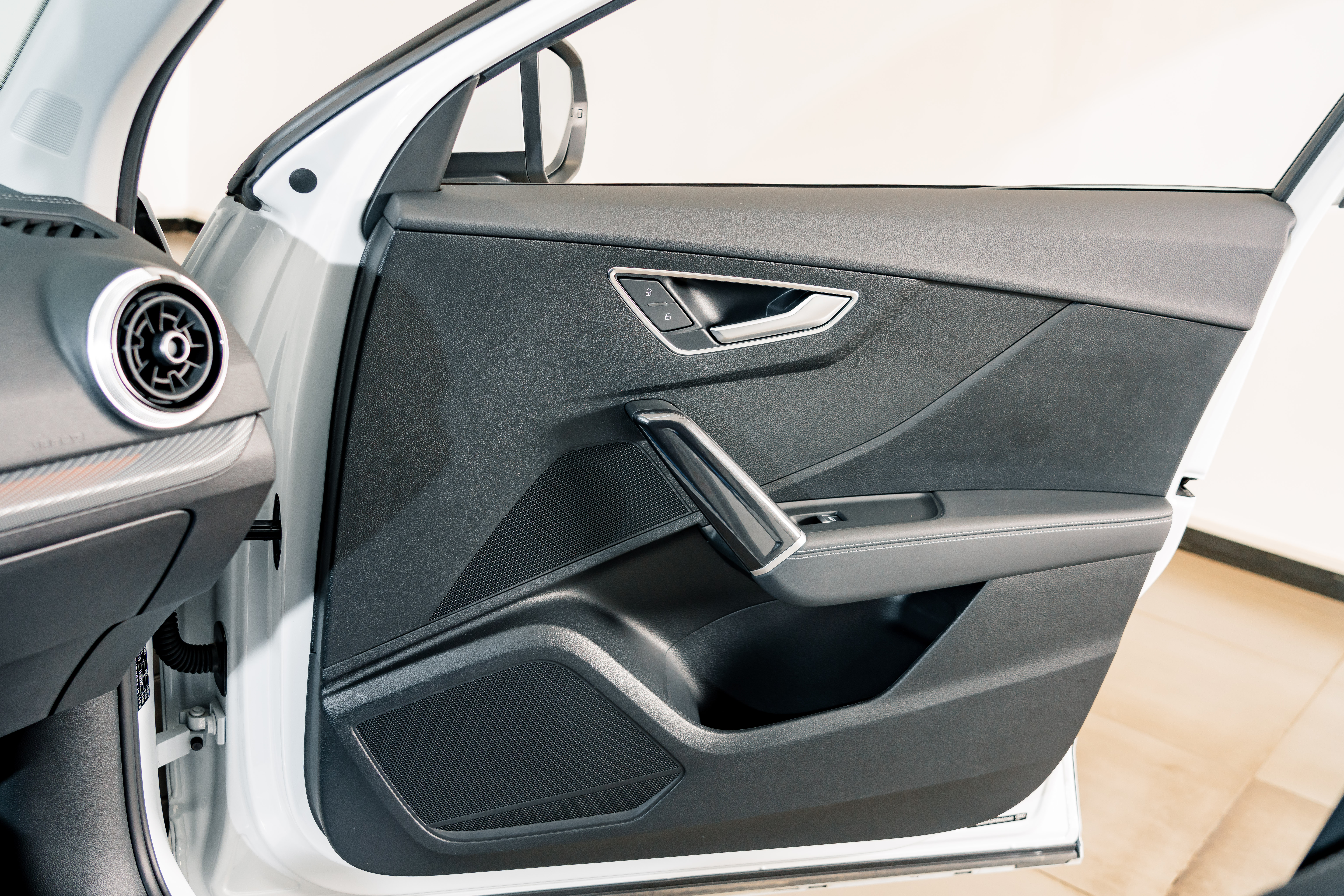 Q2L 2025 #14 Q2L 2025 car image #14