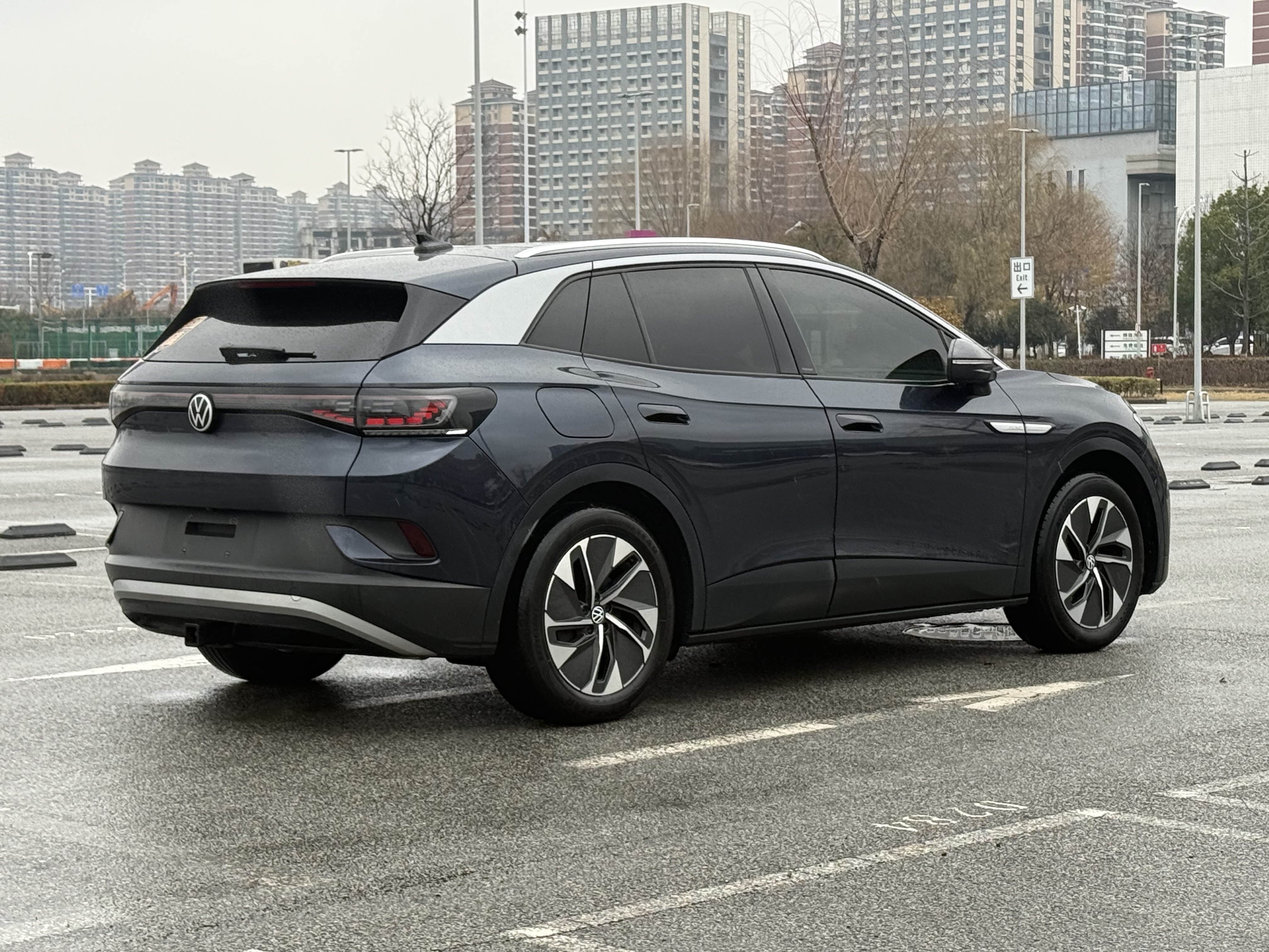 Volkswagen ID.4 Crozz 2023 car image #14